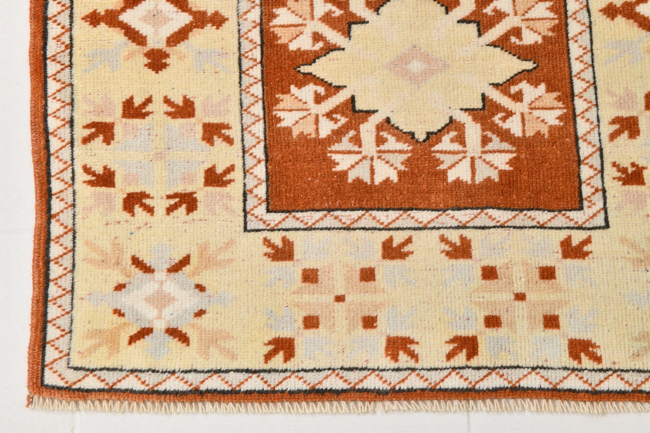 Vintage Runner Rug 2'9" x 9'2" ft