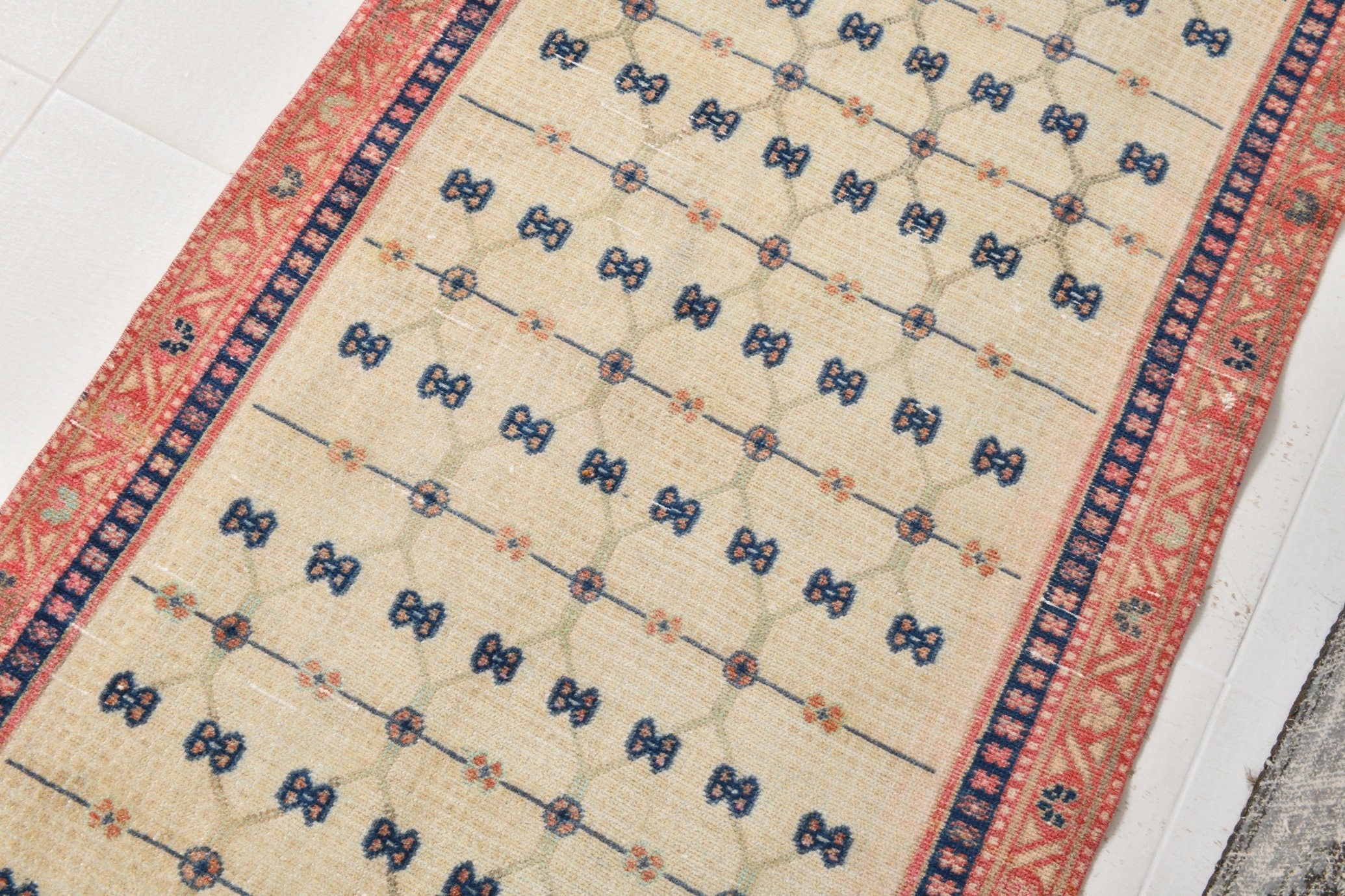 Vintage Runner Rug 3'2" x 8'11" ft