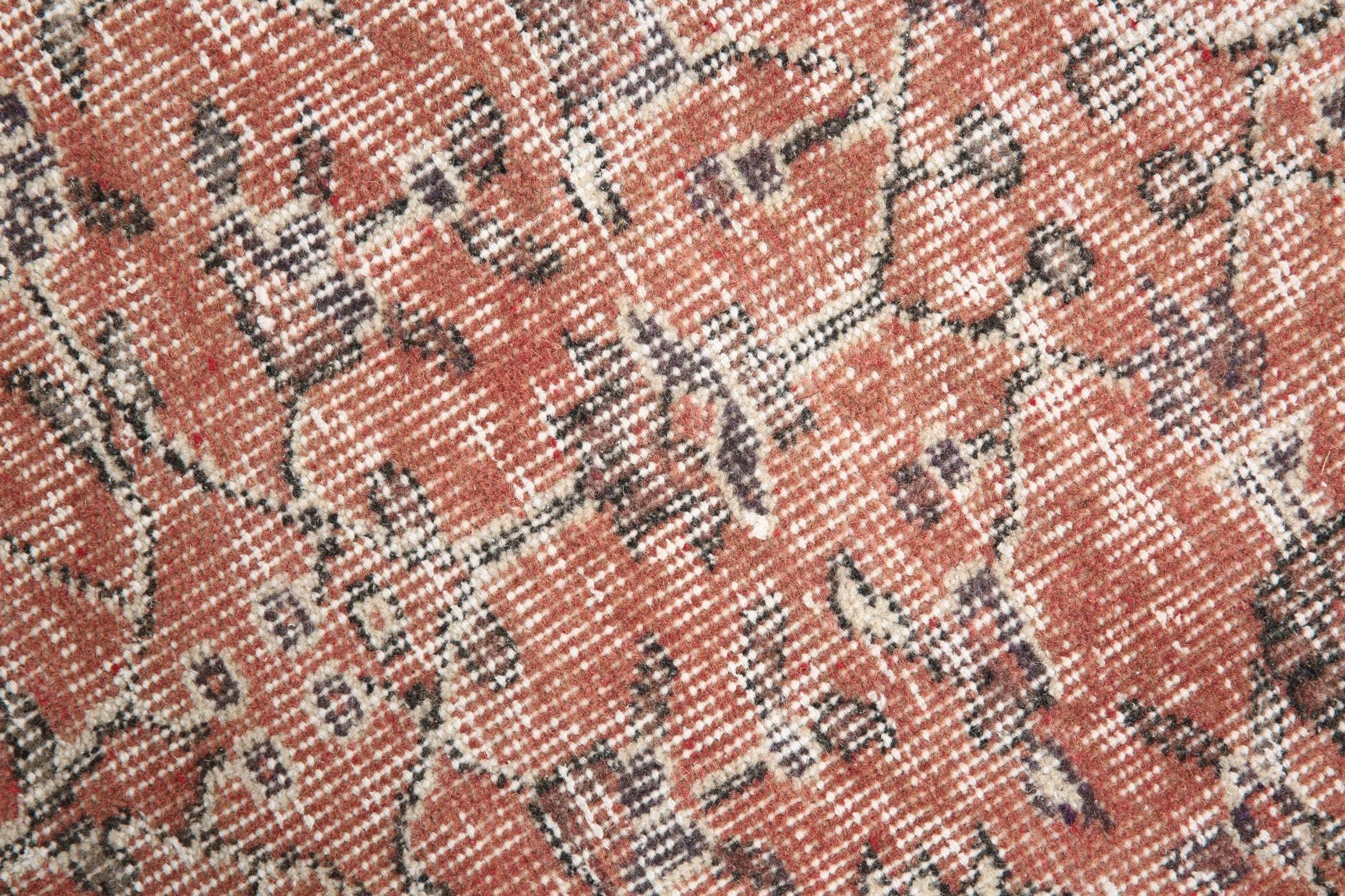 2' x 9' Vintage rug, Cotton Vintage rug, Country-Farmhouse Vintage rug, Dorm Vintage rug, Entryway-Hallway Vintage rug, Floral Vintage rug, Kitchen-Dining Vintage rug, Living Room Vintage rug, Office Vintage rug, Red Vintage rug, Vintage Runner, Wool Vintage rug, Vintage rug