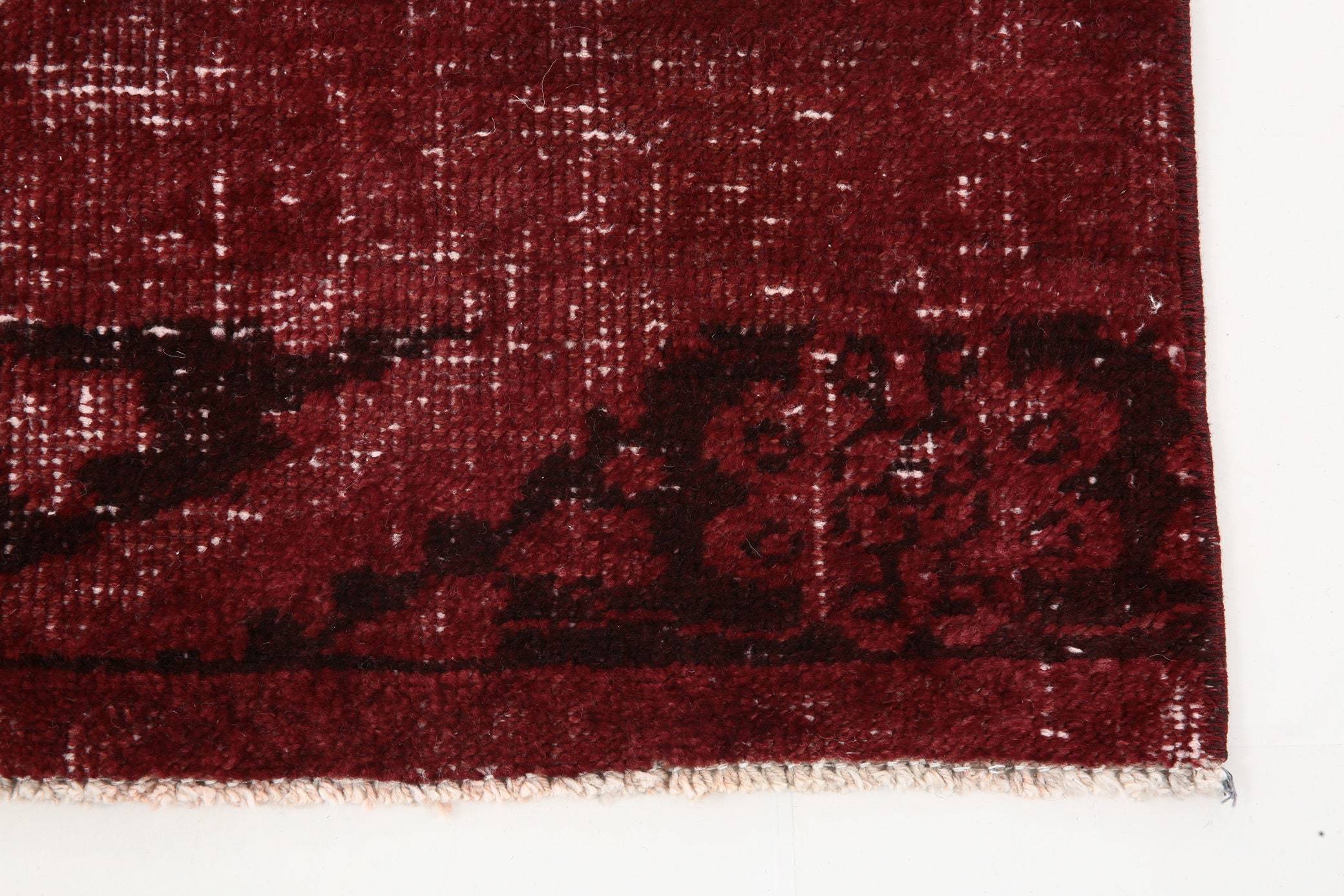 2' x 11' Vintage rug, Bedroom Vintage rug, Camouflage Vintage rug, Cotton Vintage rug, Entryway-Hallway Vintage rug, Kitchen-Dining Vintage rug, Office Vintage rug, Overdyed Vintage rug, Patio-Outdoor Vintage rug, Red Vintage rug, Vintage Runner, Wool Vintage rug, Vintage rug