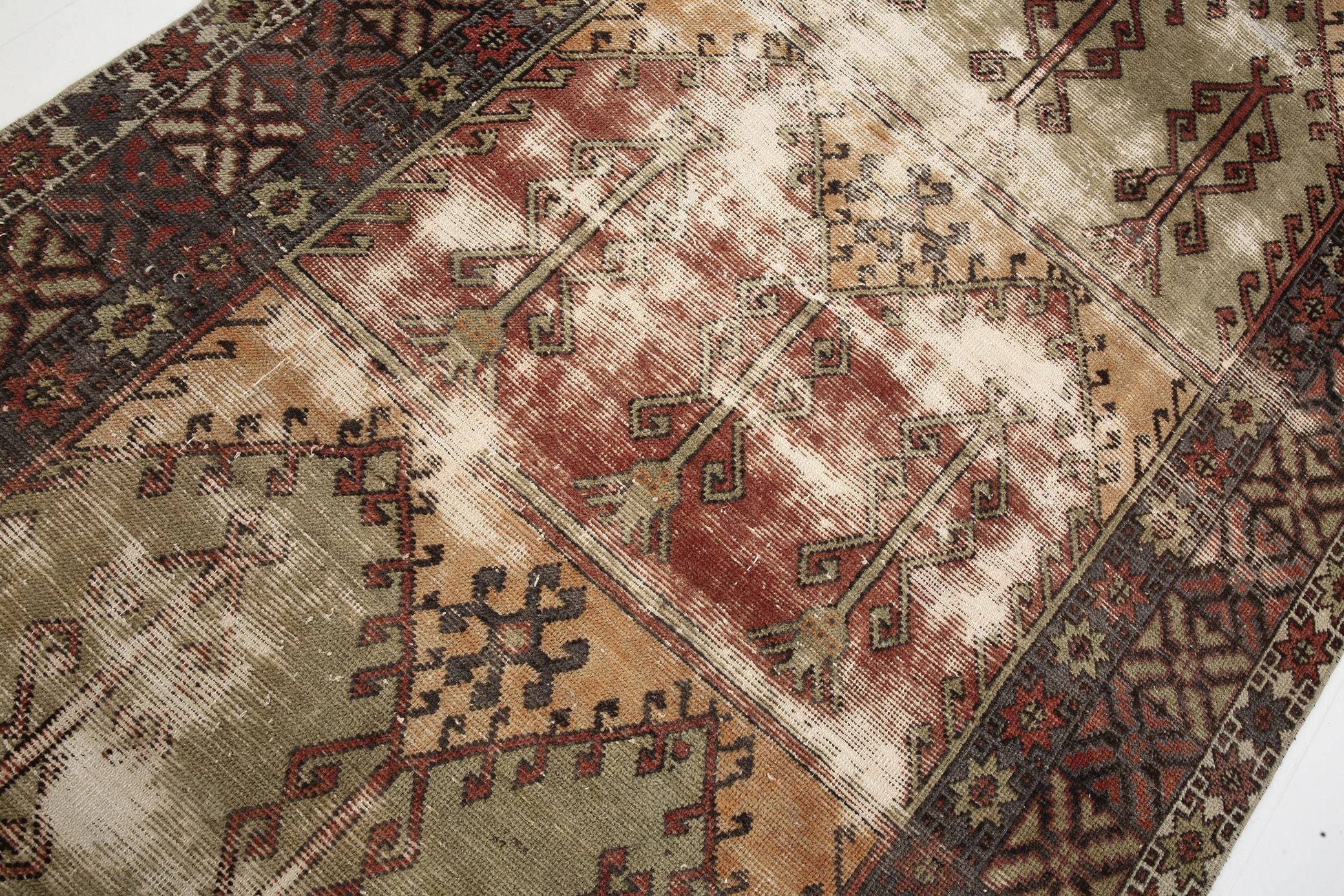 4' x 7' Vintage rug, Brown Vintage rug, Cotton Vintage rug, Dorm Vintage rug, Ikat Vintage rug, Kitchen-Dining Vintage rug, Living Room Vintage rug, Nursery Vintage rug, Office Vintage rug, Scandinavian Vintage rug, Vintage, Wool Vintage rug, Vintage rug