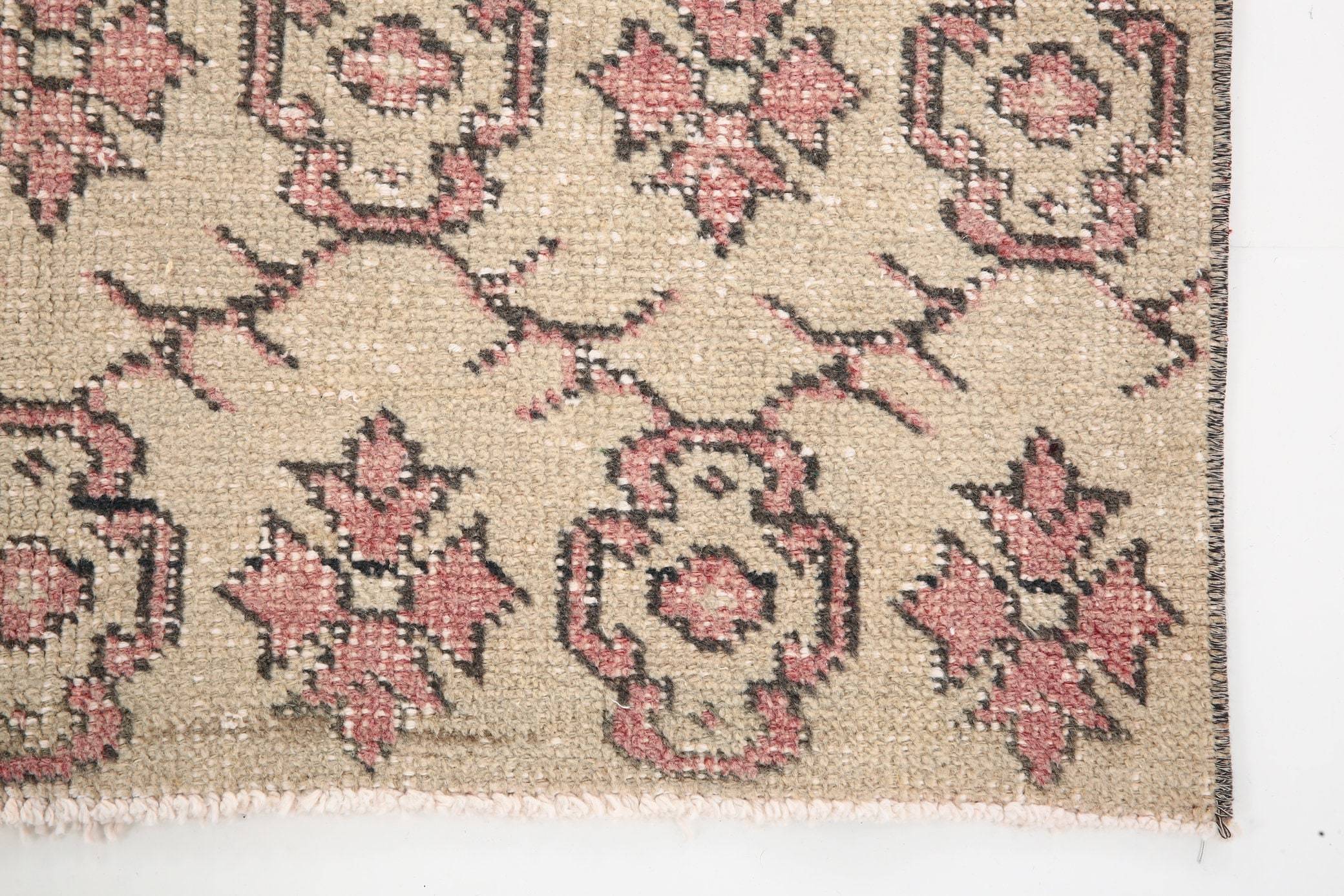 3' x 6' Vintage rug, Cotton Vintage rug, Geometric Vintage rug, Kids Vintage rug, Kitchen-Dining Vintage rug, Living Room Vintage rug, Nursery Vintage rug, Office Vintage rug, Red Vintage rug, Retro Vintage rug, Vintage, Wool Vintage rug, Vintage rug