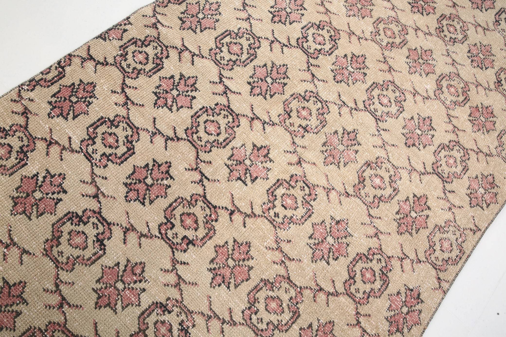 3' x 6' Vintage rug, Cotton Vintage rug, Geometric Vintage rug, Kids Vintage rug, Kitchen-Dining Vintage rug, Living Room Vintage rug, Nursery Vintage rug, Office Vintage rug, Red Vintage rug, Retro Vintage rug, Vintage, Wool Vintage rug, Vintage rug