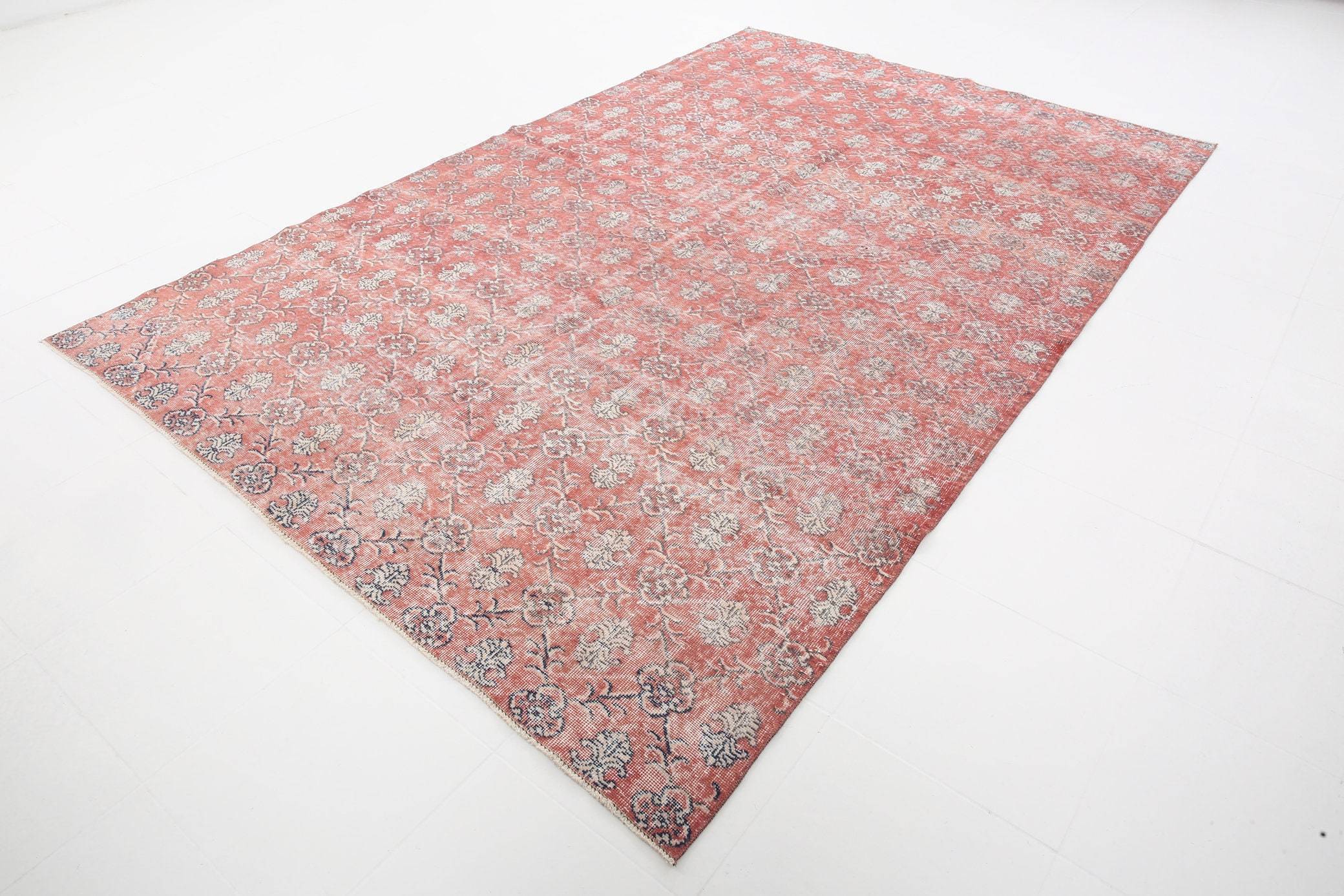 7' x 10' Vintage rug, Bedroom Vintage rug, Cotton Vintage rug, Country-Farmhouse Vintage rug, Dorm Vintage rug, Kitchen-Dining Vintage rug, Living Room Vintage rug, Office Vintage rug, Plants-Trees Vintage rug, Red Vintage rug, Vintage, Wool Vintage rug, Vintage rug