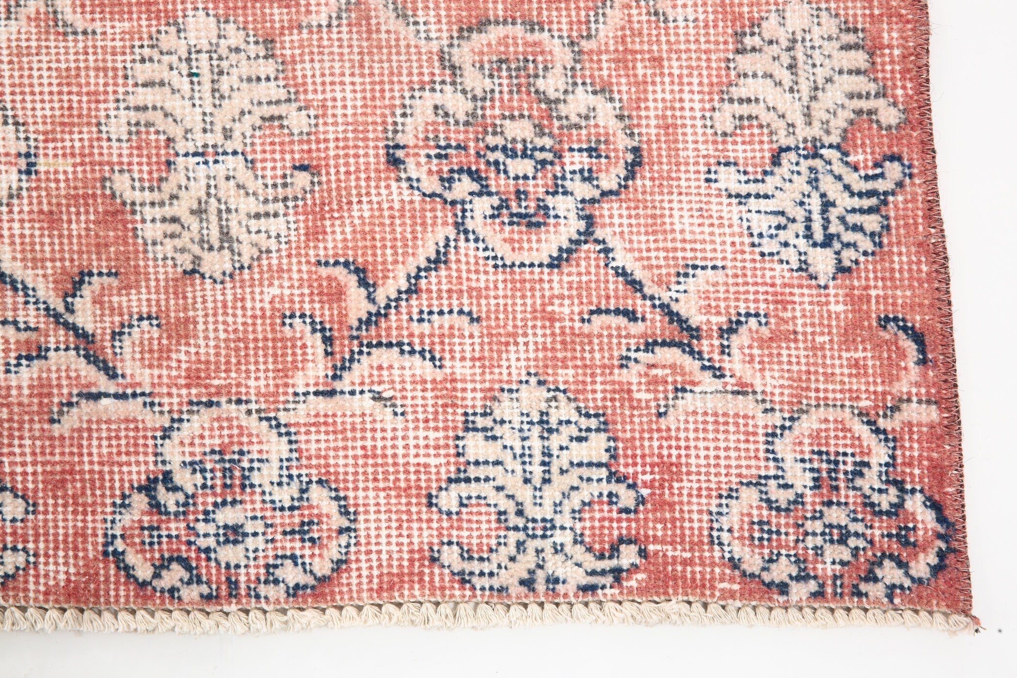 7' x 10' Vintage rug, Bedroom Vintage rug, Cotton Vintage rug, Country-Farmhouse Vintage rug, Dorm Vintage rug, Kitchen-Dining Vintage rug, Living Room Vintage rug, Office Vintage rug, Plants-Trees Vintage rug, Red Vintage rug, Vintage, Wool Vintage rug, Vintage rug