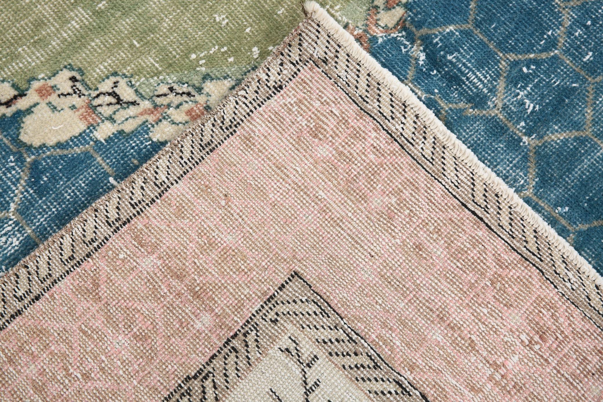 6' x 10' Vintage rug, Bedroom Vintage rug, Blue Vintage rug, Bohemian-Eclectic Vintage rug, Cotton Vintage rug, Floral Vintage rug, Kitchen-Dining Vintage rug, Living Room Vintage rug, Nursery Vintage rug, Office Vintage rug, Vintage, Wool Vintage rug, Vintage rug