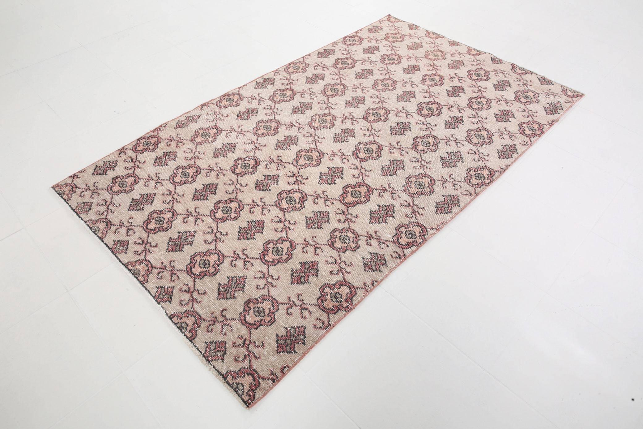 4' x 7' Vintage rug, Cotton Vintage rug, Dorm Vintage rug, Kids Vintage rug, Kitchen-Dining Vintage rug, Living Room Vintage rug, Office Vintage rug, Red Vintage rug, Retro Vintage rug, Southwestern Vintage rug, Vintage, Wool Vintage rug, Vintage rug