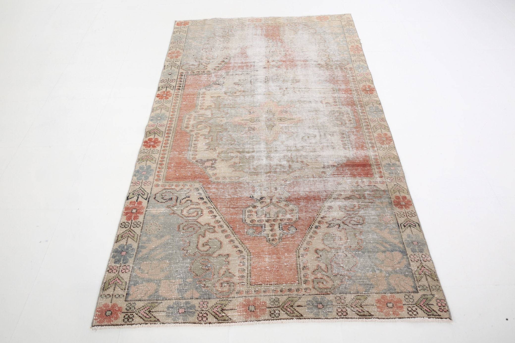 4' x 7' Vintage rug, Bathroom Vintage rug, Bedroom Vintage rug, Cotton Vintage rug, Distressed Vintage rug, Laundry Vintage rug, Living Room Vintage rug, Nursery Vintage rug, Red Vintage rug, Solid Vintage rug, Vintage, Wool Vintage rug, Vintage rug