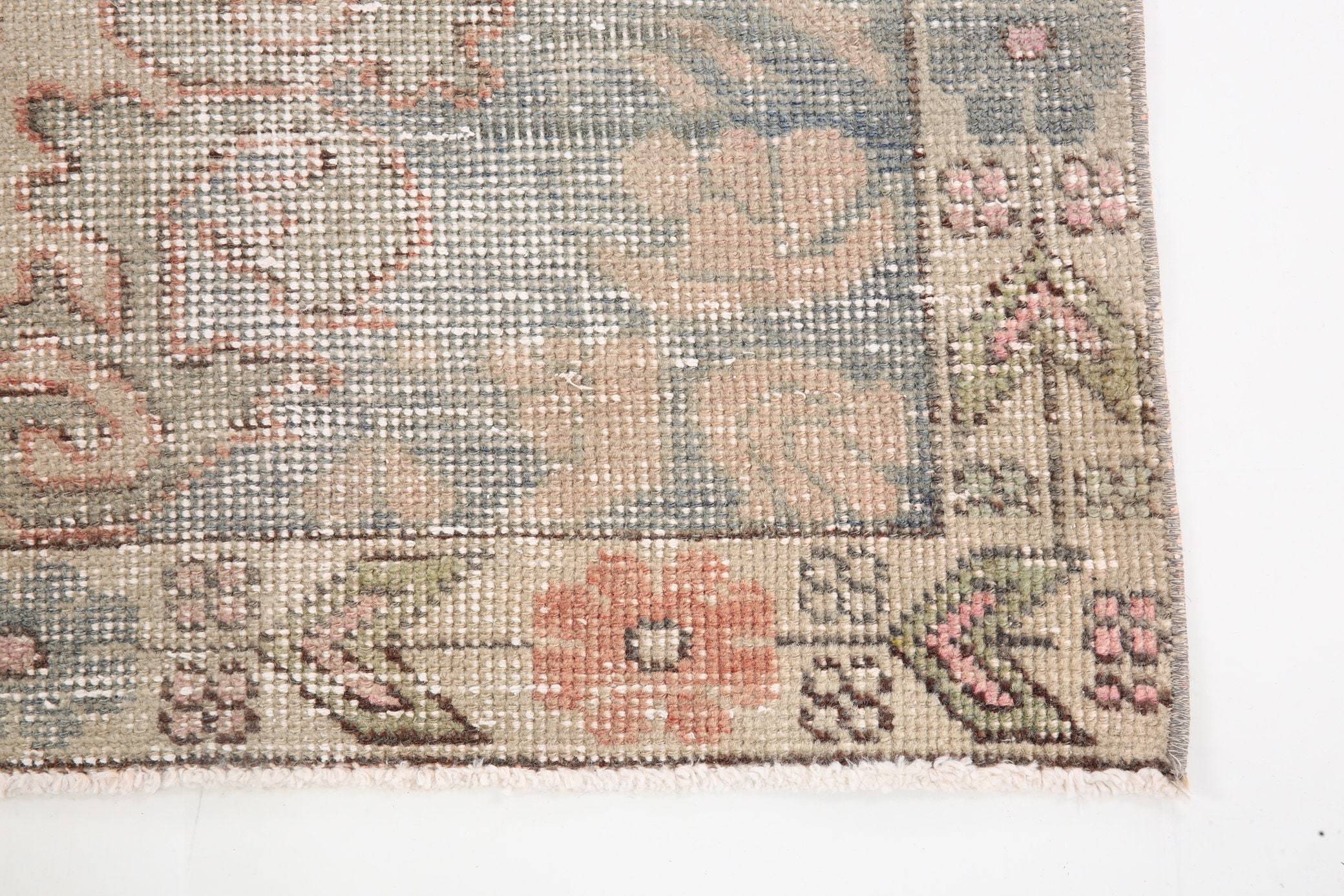 4' x 7' Vintage rug, Bathroom Vintage rug, Bedroom Vintage rug, Cotton Vintage rug, Distressed Vintage rug, Laundry Vintage rug, Living Room Vintage rug, Nursery Vintage rug, Red Vintage rug, Solid Vintage rug, Vintage, Wool Vintage rug, Vintage rug