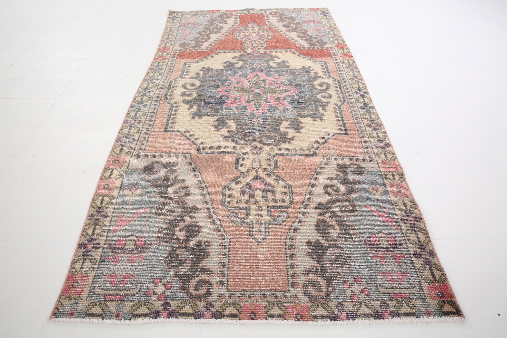 3' x 7' Vintage rug, Cotton Vintage rug, Kids Vintage rug, Kitchen-Dining Vintage rug, Laundry Vintage rug, Living Room Vintage rug, Office Vintage rug, Oriental Vintage rug, Red Vintage rug, Rustic-Primitive Vintage rug, Vintage, Wool Vintage rug, Vintage rug