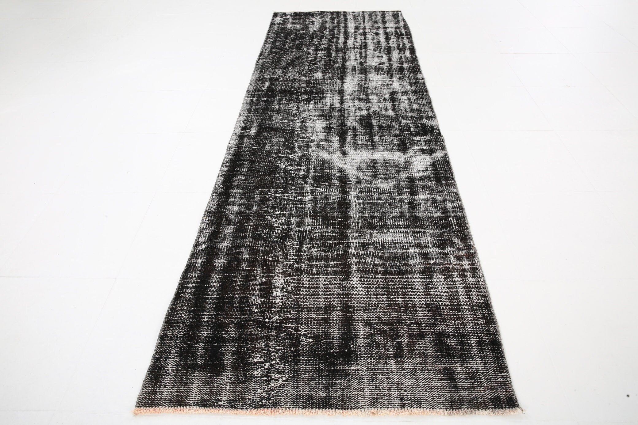 2' x 9' Vintage rug, Bedroom Vintage rug, Black-Gray Vintage rug, Cotton Vintage rug, Country-Farmhouse Vintage rug, Entryway-Hallway Vintage rug, Kitchen-Dining Vintage rug, Living Room Vintage rug, Office Vintage rug, Solid Vintage rug, Vintage Runner, Wool Vintage rug, Vintage rug