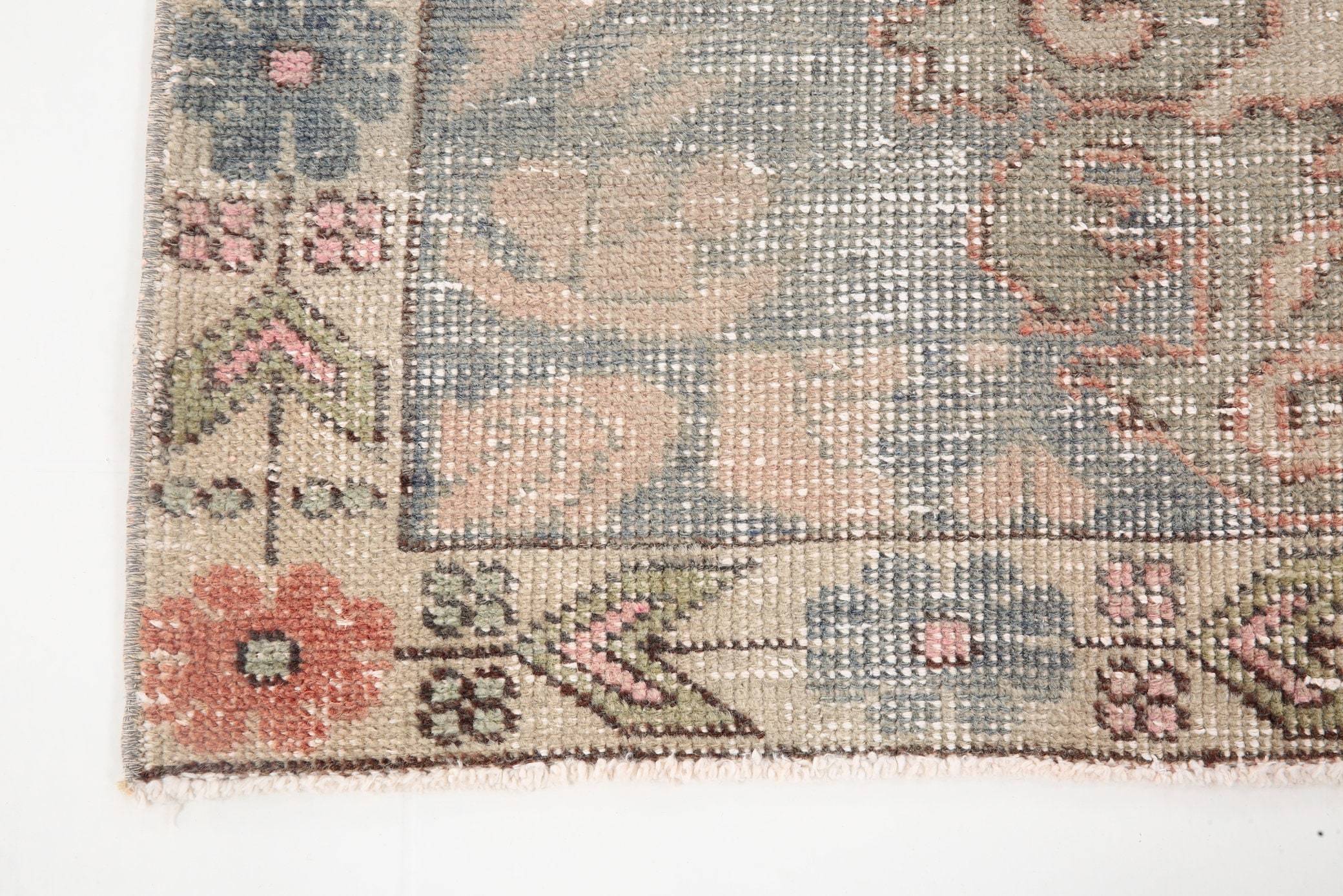 4' x 7' Vintage rug, Bathroom Vintage rug, Bedroom Vintage rug, Cotton Vintage rug, Distressed Vintage rug, Laundry Vintage rug, Living Room Vintage rug, Nursery Vintage rug, Red Vintage rug, Solid Vintage rug, Vintage, Wool Vintage rug, Vintage rug