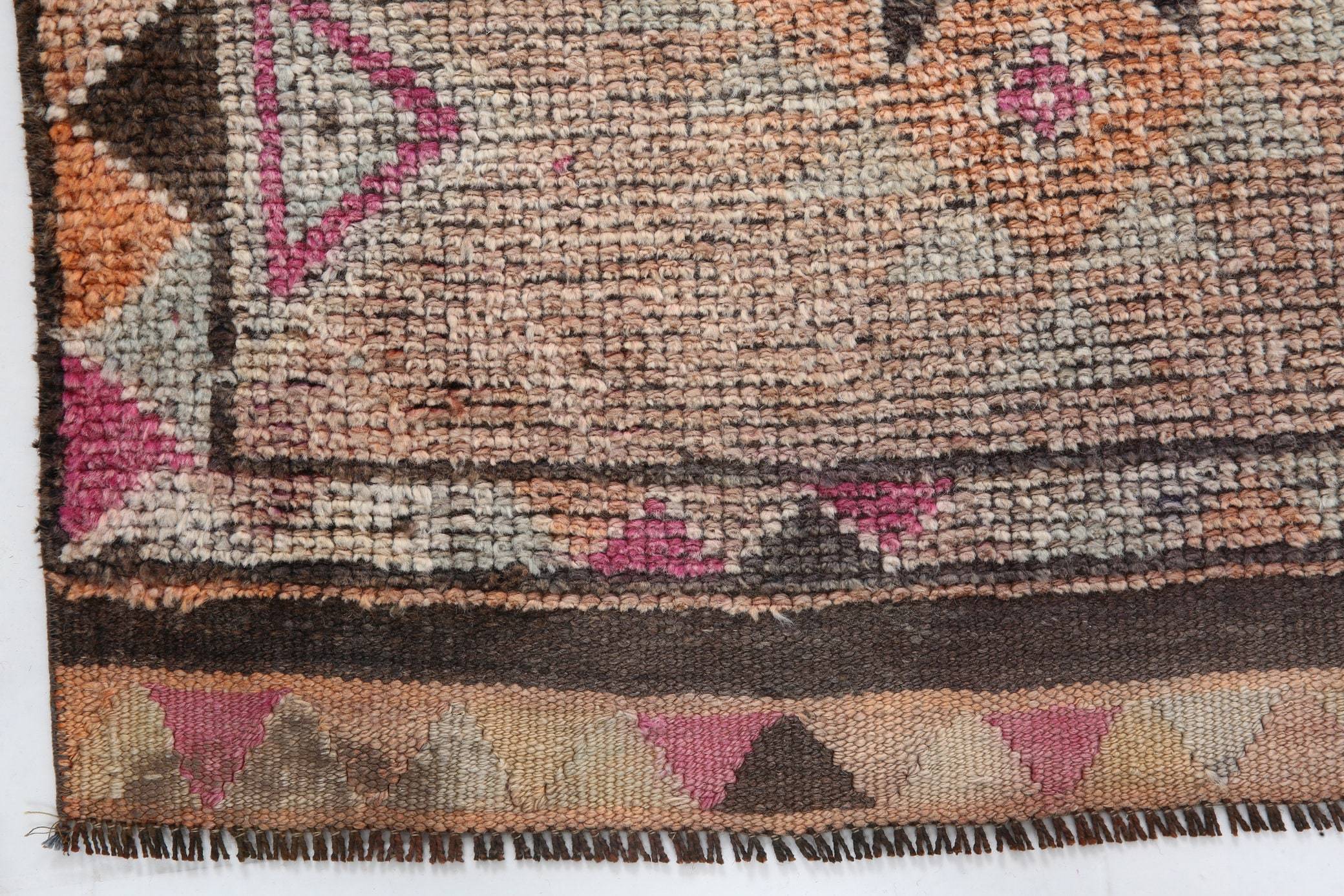 2' x 12' Vintage rug, Bedroom Vintage rug, Bohemian-Eclectic Vintage rug, Cotton Vintage rug, Entryway-Hallway Vintage rug, Kitchen-Dining Vintage rug, Living Room Vintage rug, Office Vintage rug, Pink Vintage rug, Southwestern Vintage rug, Vintage Herki, Wool Vintage rug, Vintage rug