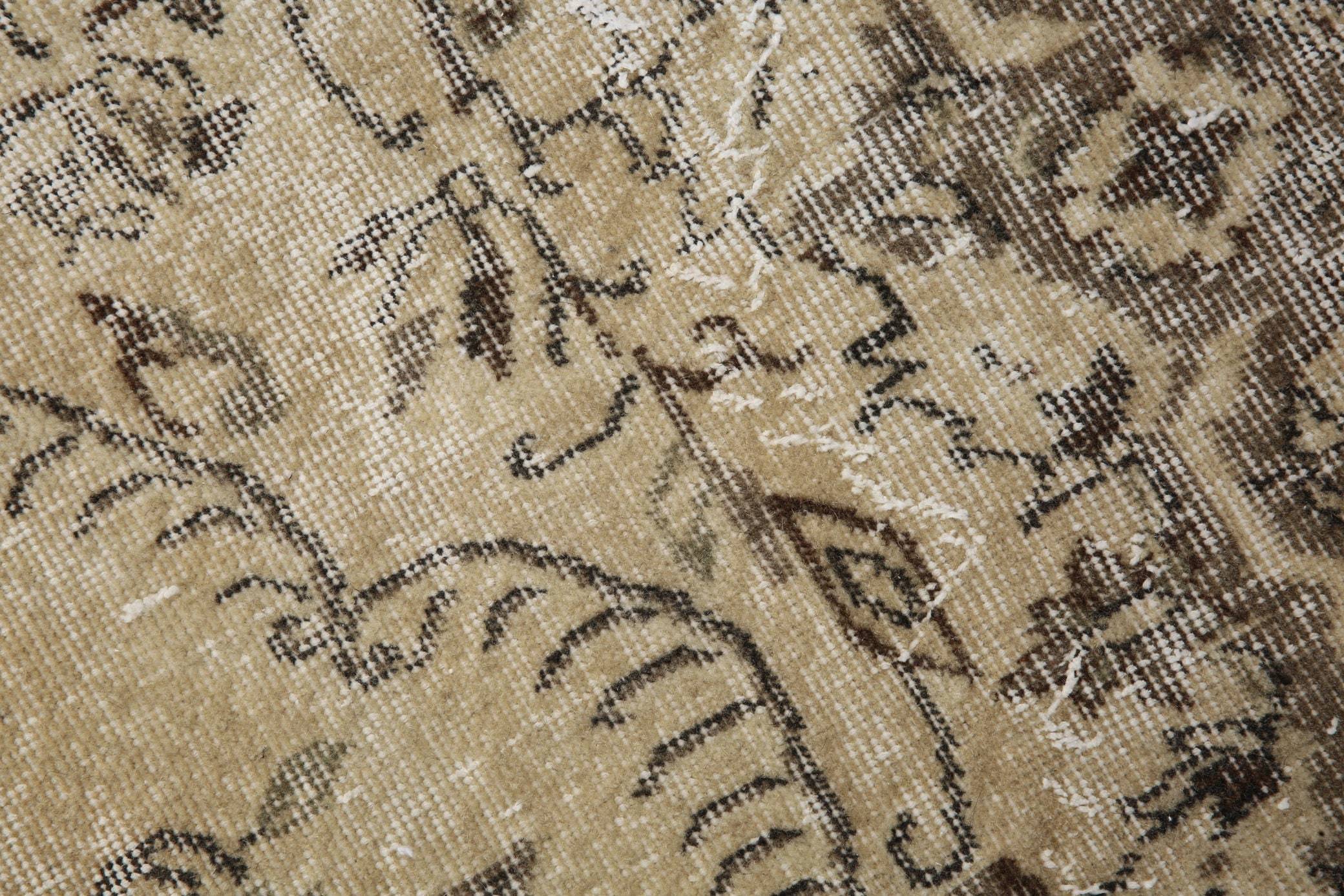 5' x 6' Vintage rug, Brown Vintage rug, Cotton Vintage rug, Dorm Vintage rug, Floral Vintage rug, Living Room Vintage rug, Nursery Vintage rug, Office Vintage rug, Rustic-Primitive Vintage rug, Vintage, Wool Vintage rug, Vintage rug