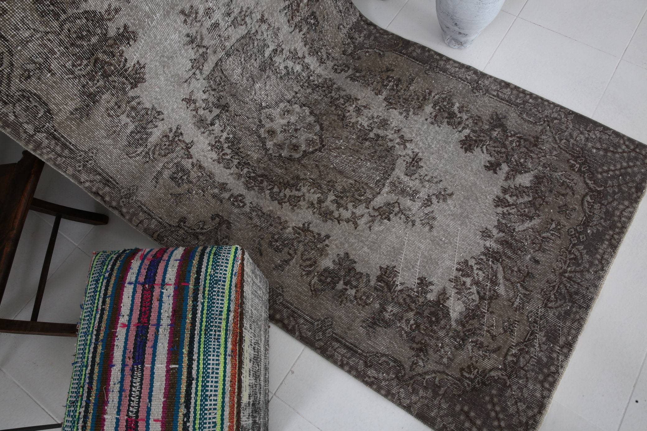 3' x 7' Vintage rug, Bedroom Vintage rug, Black-Gray Vintage rug, Bohemian-Eclectic Vintage rug, Cotton Vintage rug, Dorm Vintage rug, Floral Vintage rug, Kitchen-Dining Vintage rug, Living Room Vintage rug, Office Vintage rug, Vintage, Wool Vintage rug, Vintage rug