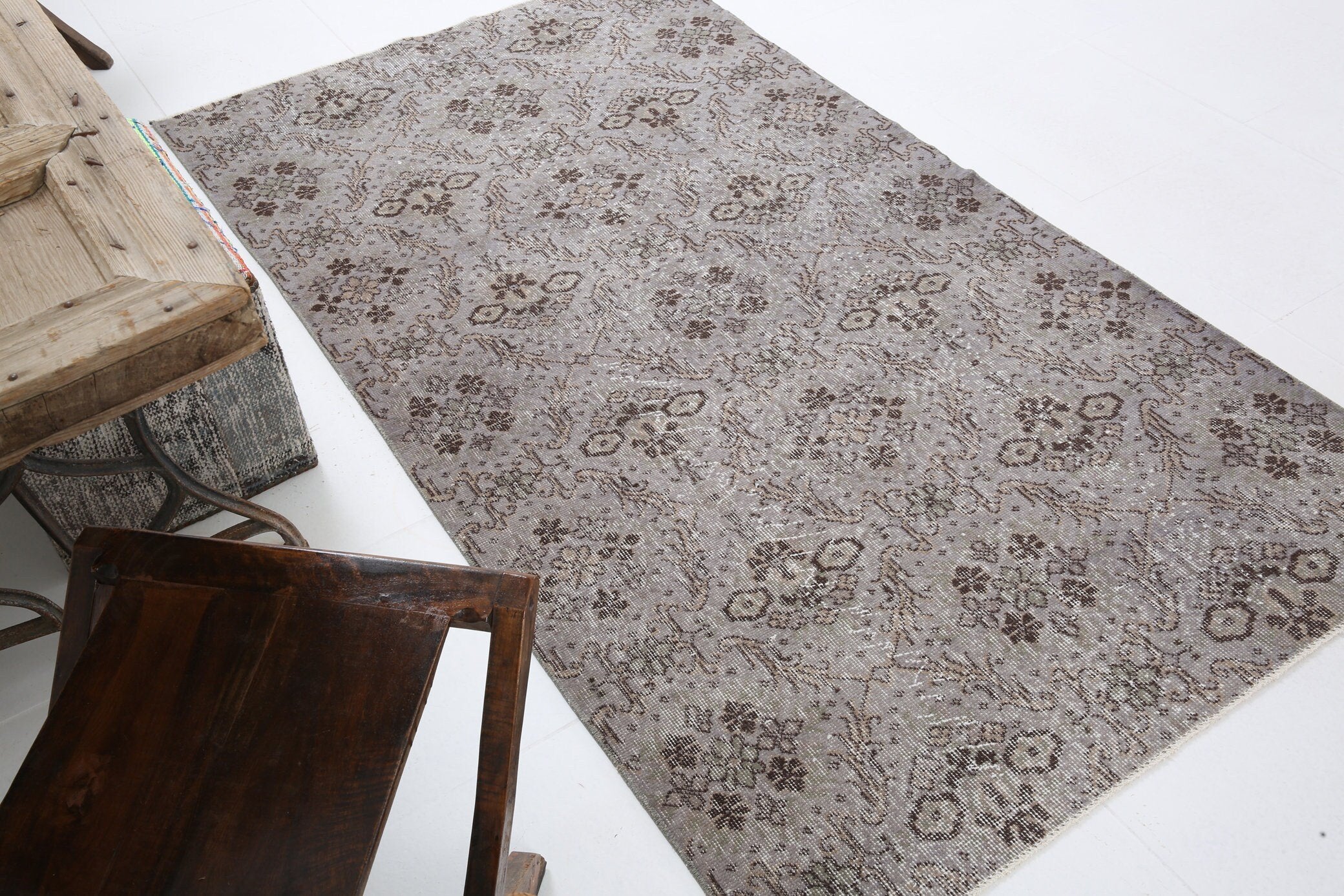 3' x 6' Vintage rug, Black-Gray Vintage rug, Cotton Vintage rug, Country-Farmhouse Vintage rug, Floral Vintage rug, Kids Vintage rug, Kitchen-Dining Vintage rug, Living Room Vintage rug, Nursery Vintage rug, Office Vintage rug, Vintage, Wool Vintage rug, Vintage rug