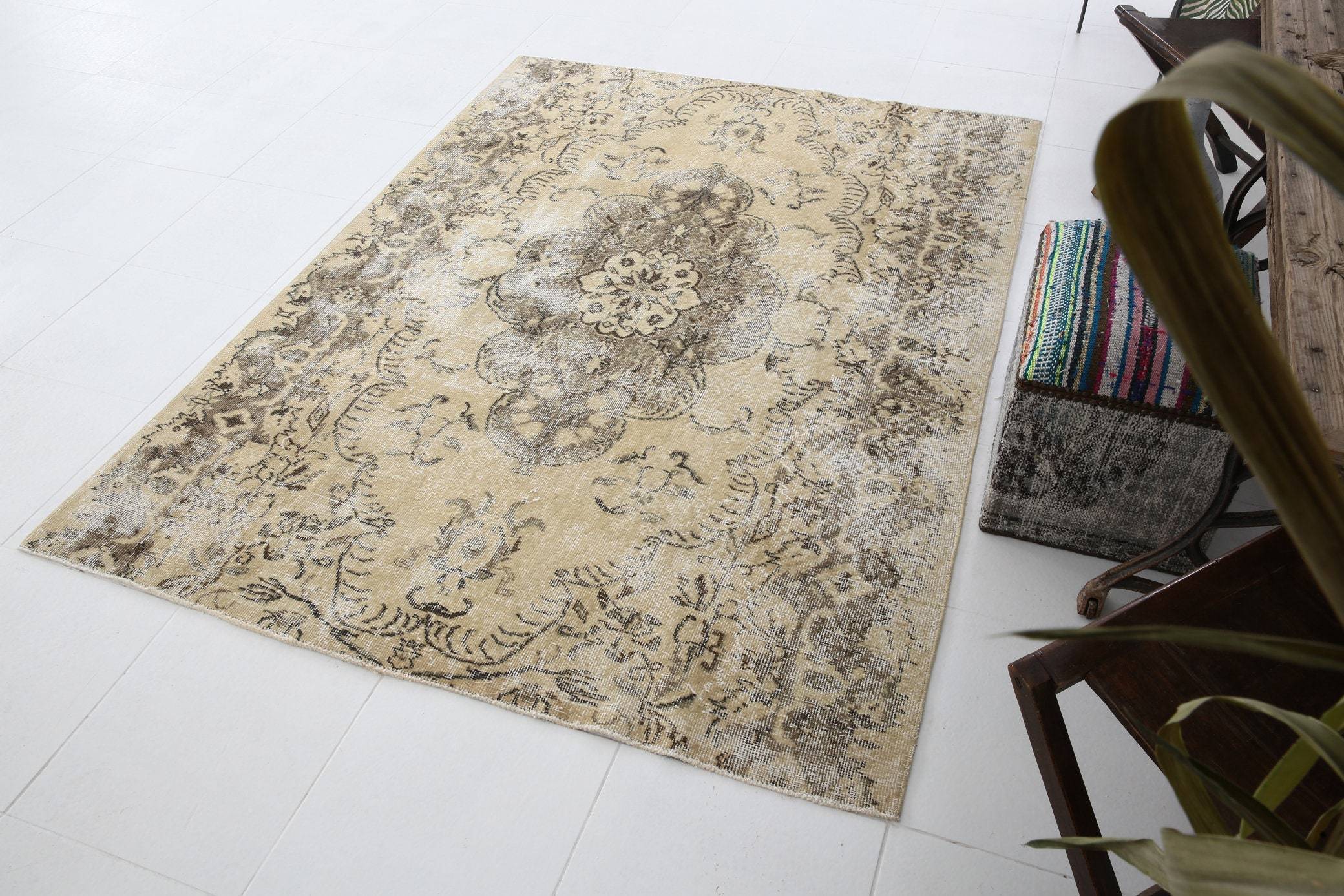 5' x 6' Vintage rug, Brown Vintage rug, Cotton Vintage rug, Dorm Vintage rug, Floral Vintage rug, Living Room Vintage rug, Nursery Vintage rug, Office Vintage rug, Rustic-Primitive Vintage rug, Vintage, Wool Vintage rug, Vintage rug