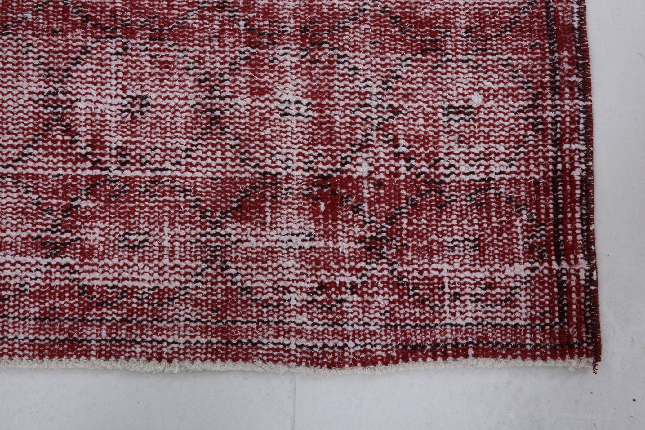 2' x 6' Vintage rug, Camouflage Vintage rug, Cotton Vintage rug, Country-Farmhouse Vintage rug, Dorm Vintage rug, Entryway-Hallway Vintage rug, Kitchen-Dining Vintage rug, Living Room Vintage rug, Office Vintage rug, Red Vintage rug, Vintage Runner, Wool Vintage rug, Vintage rug