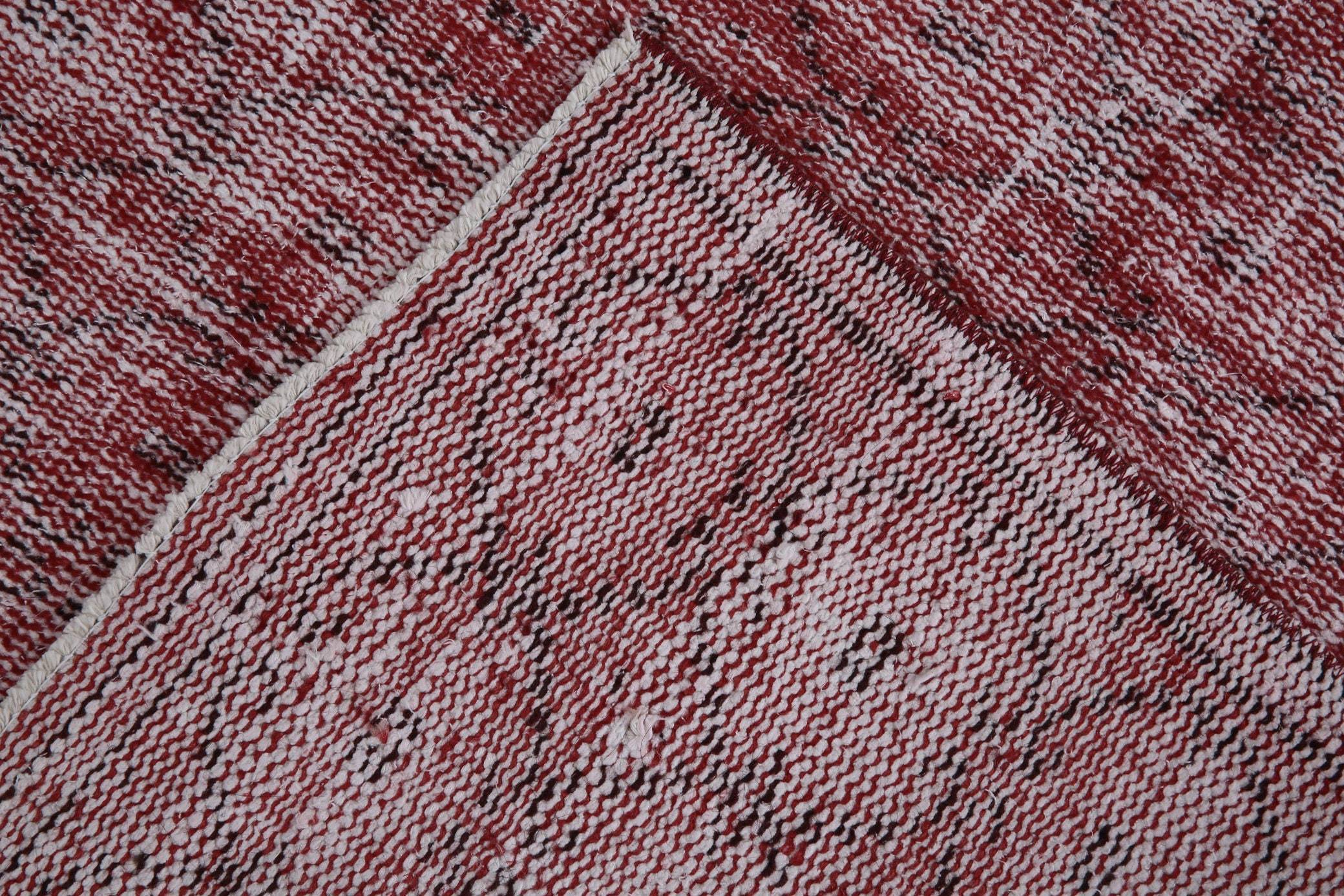 2' x 6' Vintage rug, Camouflage Vintage rug, Cotton Vintage rug, Country-Farmhouse Vintage rug, Dorm Vintage rug, Entryway-Hallway Vintage rug, Kitchen-Dining Vintage rug, Living Room Vintage rug, Office Vintage rug, Red Vintage rug, Vintage Runner, Wool Vintage rug, Vintage rug