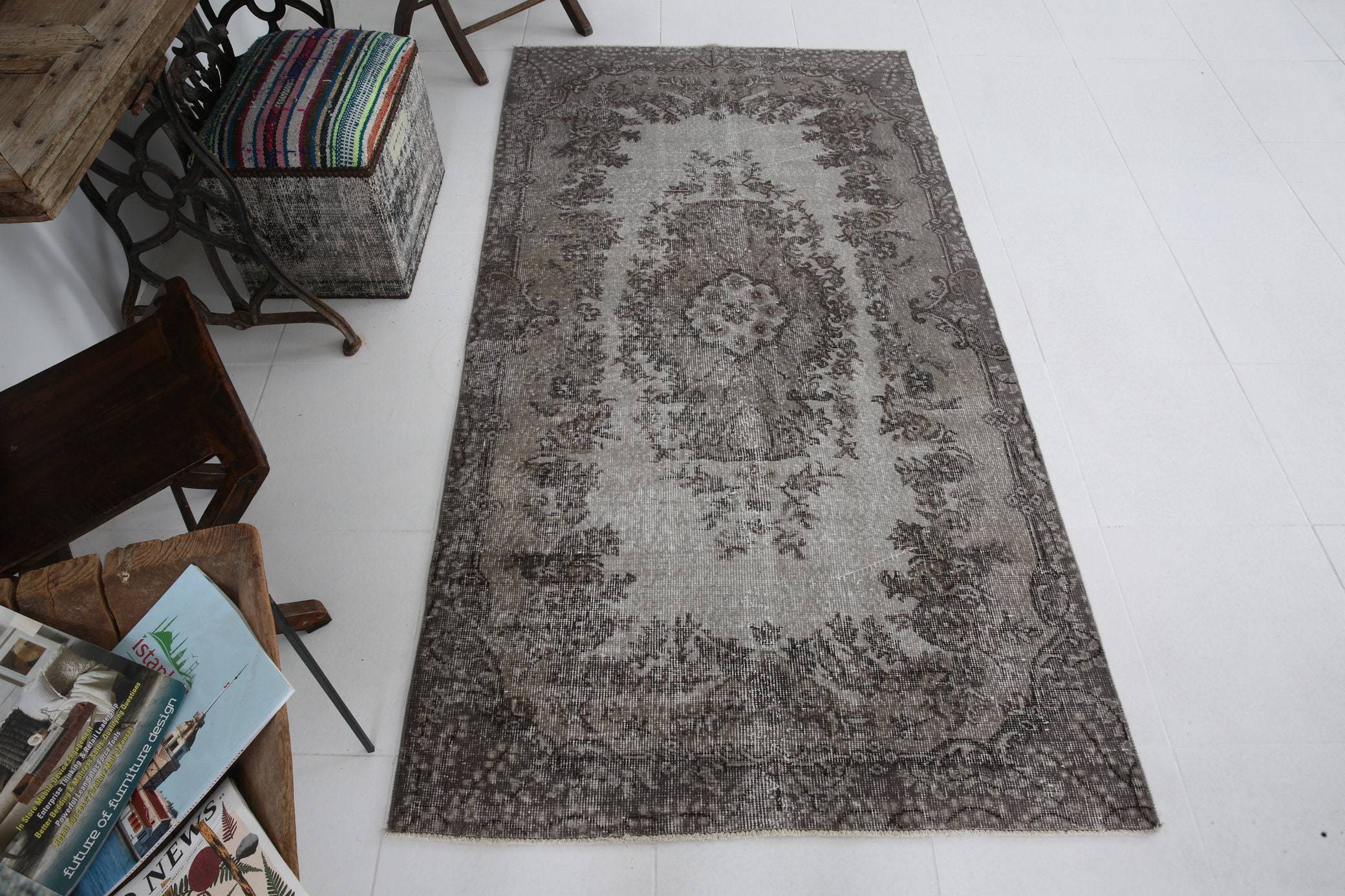 3' x 7' Vintage rug, Bedroom Vintage rug, Black-Gray Vintage rug, Bohemian-Eclectic Vintage rug, Cotton Vintage rug, Dorm Vintage rug, Floral Vintage rug, Kitchen-Dining Vintage rug, Living Room Vintage rug, Office Vintage rug, Vintage, Wool Vintage rug, Vintage rug