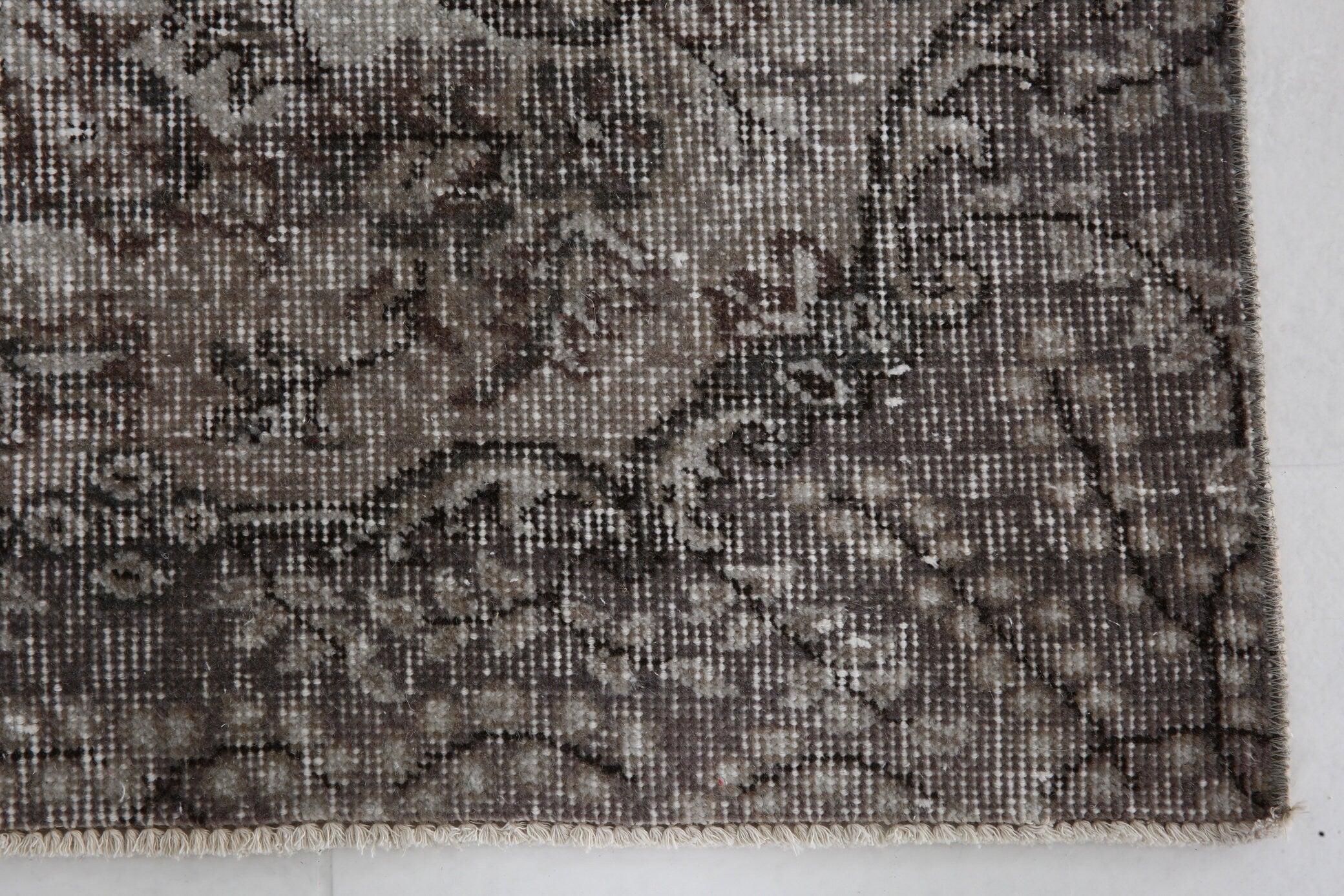 3' x 7' Vintage rug, Bedroom Vintage rug, Black-Gray Vintage rug, Bohemian-Eclectic Vintage rug, Cotton Vintage rug, Dorm Vintage rug, Floral Vintage rug, Kitchen-Dining Vintage rug, Living Room Vintage rug, Office Vintage rug, Vintage, Wool Vintage rug, Vintage rug