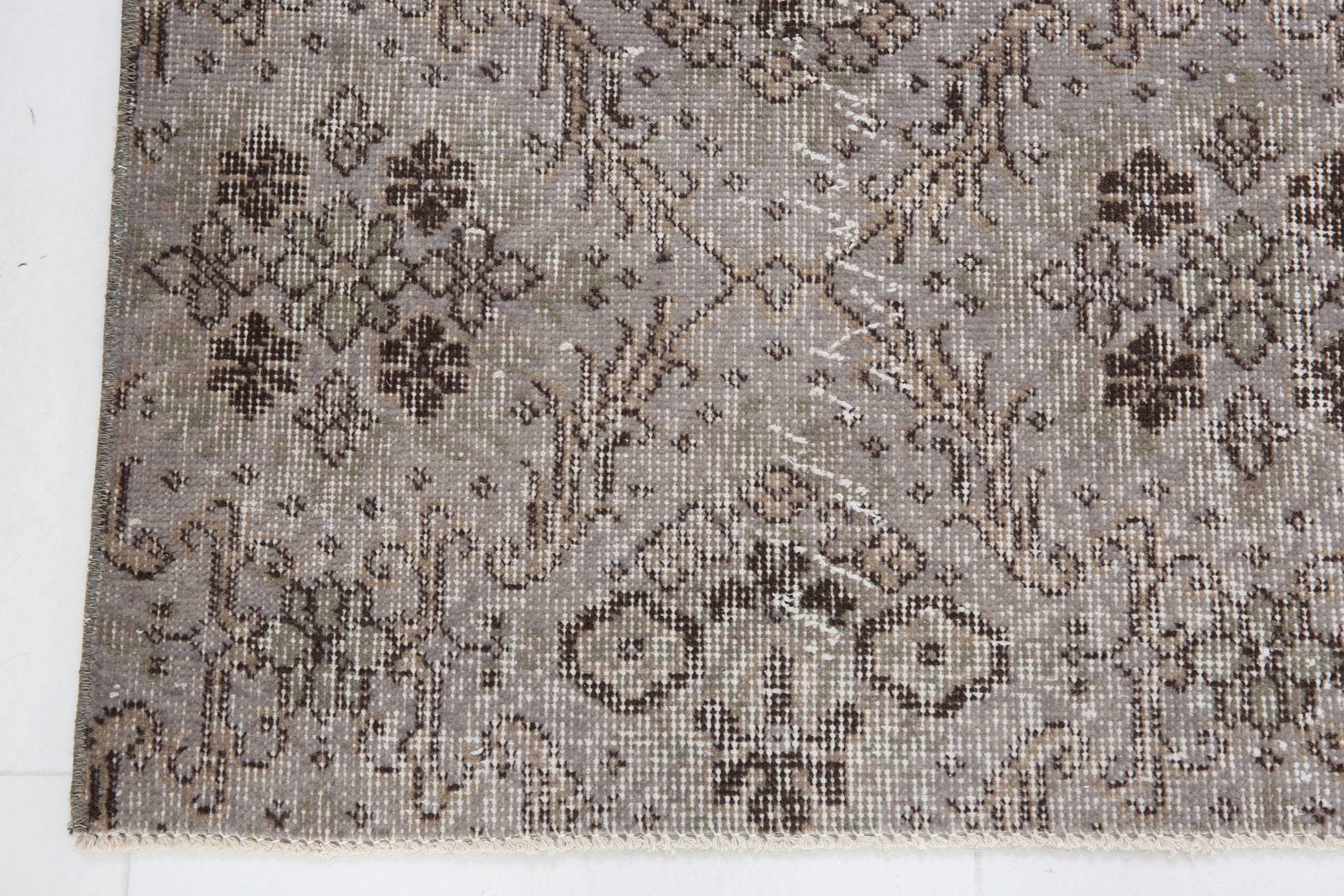 3' x 6' Vintage rug, Black-Gray Vintage rug, Cotton Vintage rug, Country-Farmhouse Vintage rug, Floral Vintage rug, Kids Vintage rug, Kitchen-Dining Vintage rug, Living Room Vintage rug, Nursery Vintage rug, Office Vintage rug, Vintage, Wool Vintage rug, Vintage rug