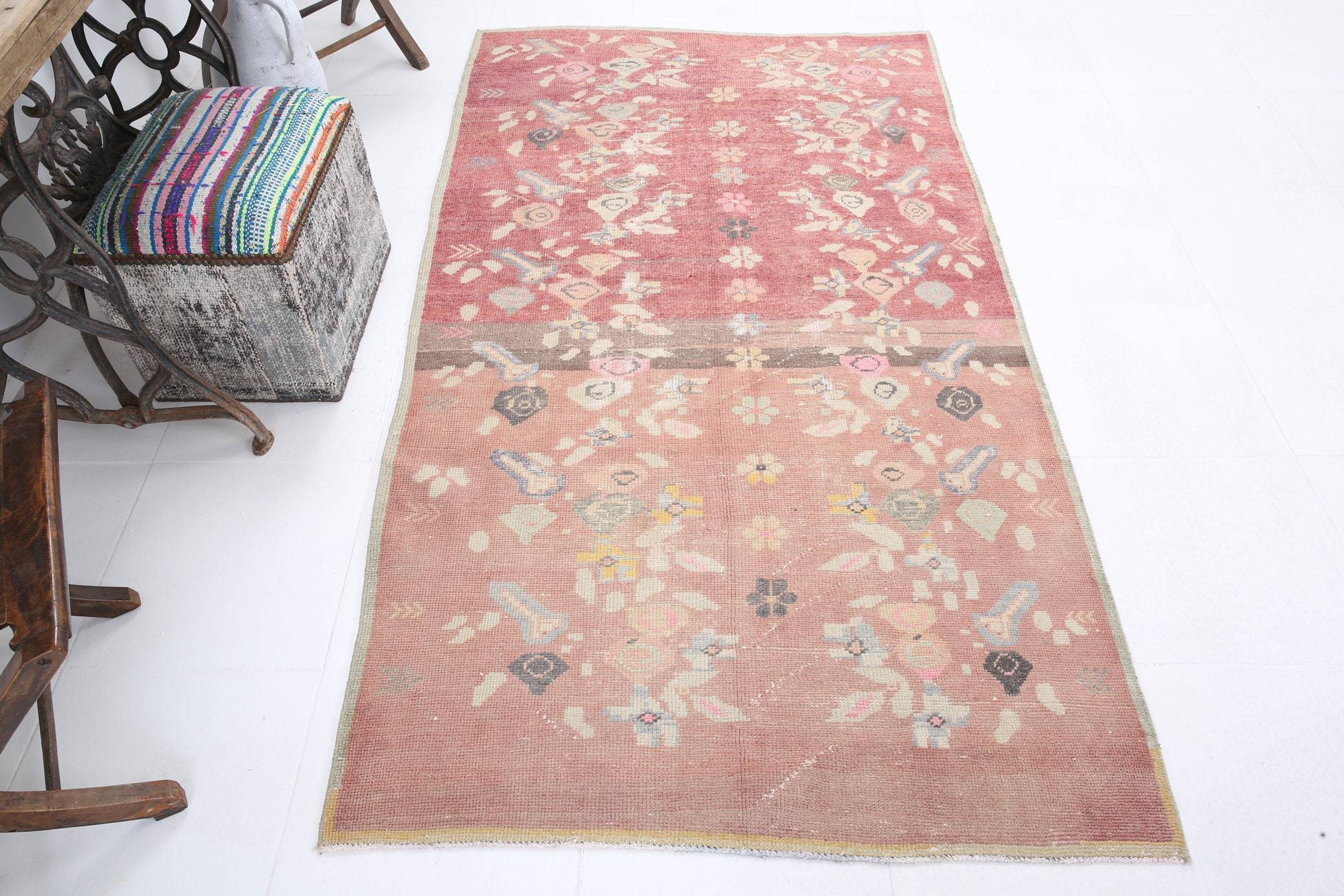 4' x 7' Vintage rug, Cotton Vintage rug, Dorm Vintage rug, Floral Vintage rug, Kids Vintage rug, Kitchen-Dining Vintage rug, Living Room Vintage rug, Office Vintage rug, Red Vintage rug, Retro Vintage rug, Vintage, Wool Vintage rug, Vintage rug