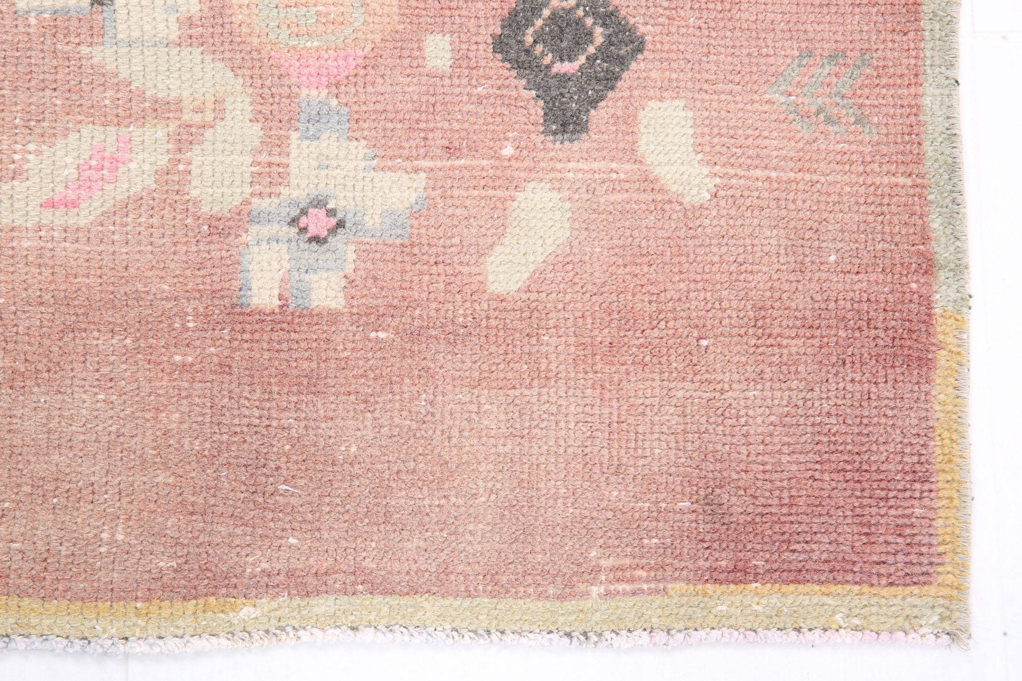 4' x 7' Vintage rug, Cotton Vintage rug, Dorm Vintage rug, Floral Vintage rug, Kids Vintage rug, Kitchen-Dining Vintage rug, Living Room Vintage rug, Office Vintage rug, Red Vintage rug, Retro Vintage rug, Vintage, Wool Vintage rug, Vintage rug