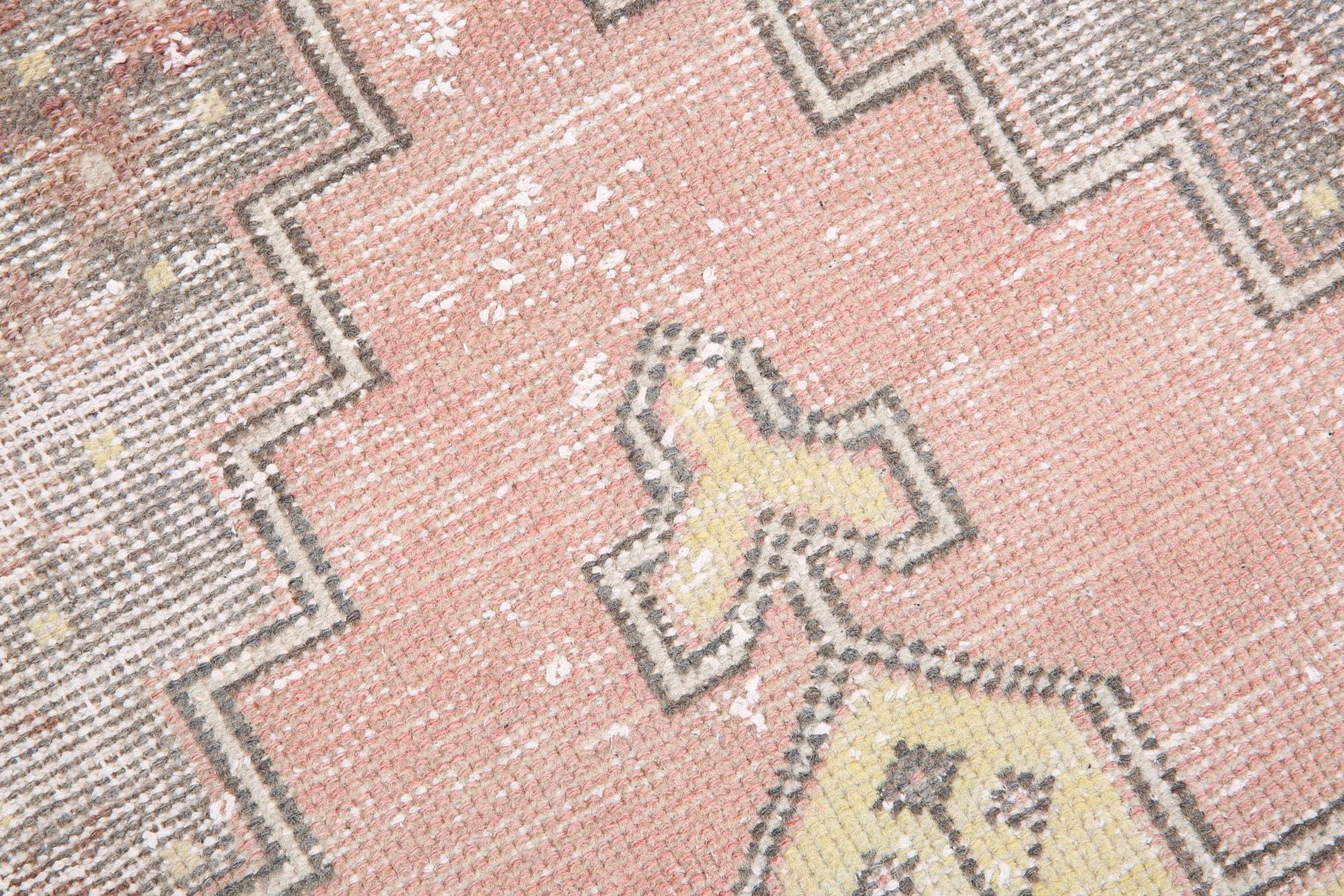 4' x 8' Vintage rug, Cotton Vintage rug, Entryway-Hallway Vintage rug, Geometric Vintage rug, Kitchen-Dining Vintage rug, Living Room Vintage rug, Nursery Vintage rug, Office Vintage rug, Pink Vintage rug, Retro Vintage rug, Vintage, Wool Vintage rug, Vintage rug
