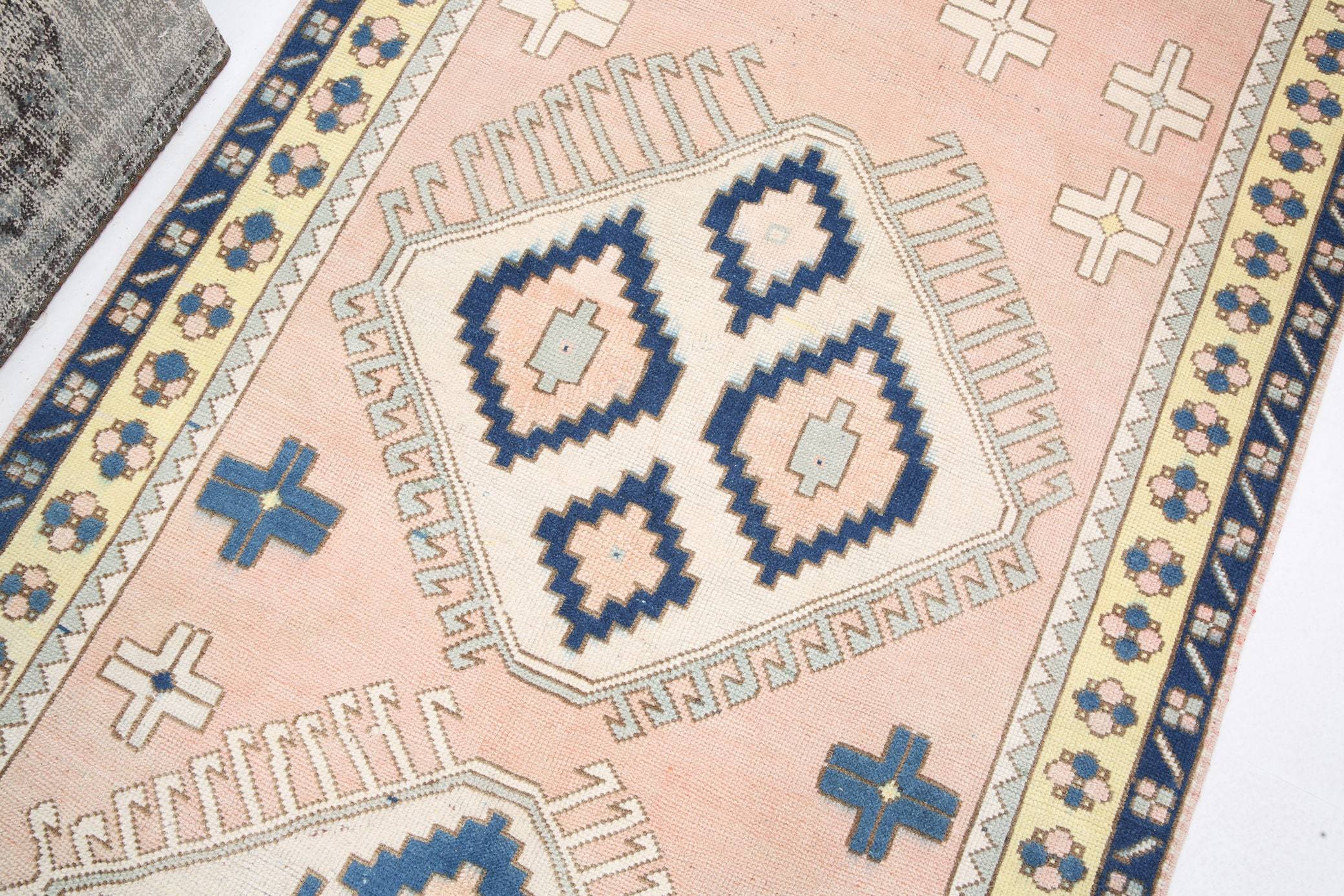 4' x 7' Vintage rug, Blue Vintage rug, Cotton Vintage rug, Kids Vintage rug, Kitchen-Dining Vintage rug, Living Room Vintage rug, Nursery Vintage rug, Office Vintage rug, Scandinavian Vintage rug, Southwestern Vintage rug, Vintage, Wool Vintage rug, Vintage rug