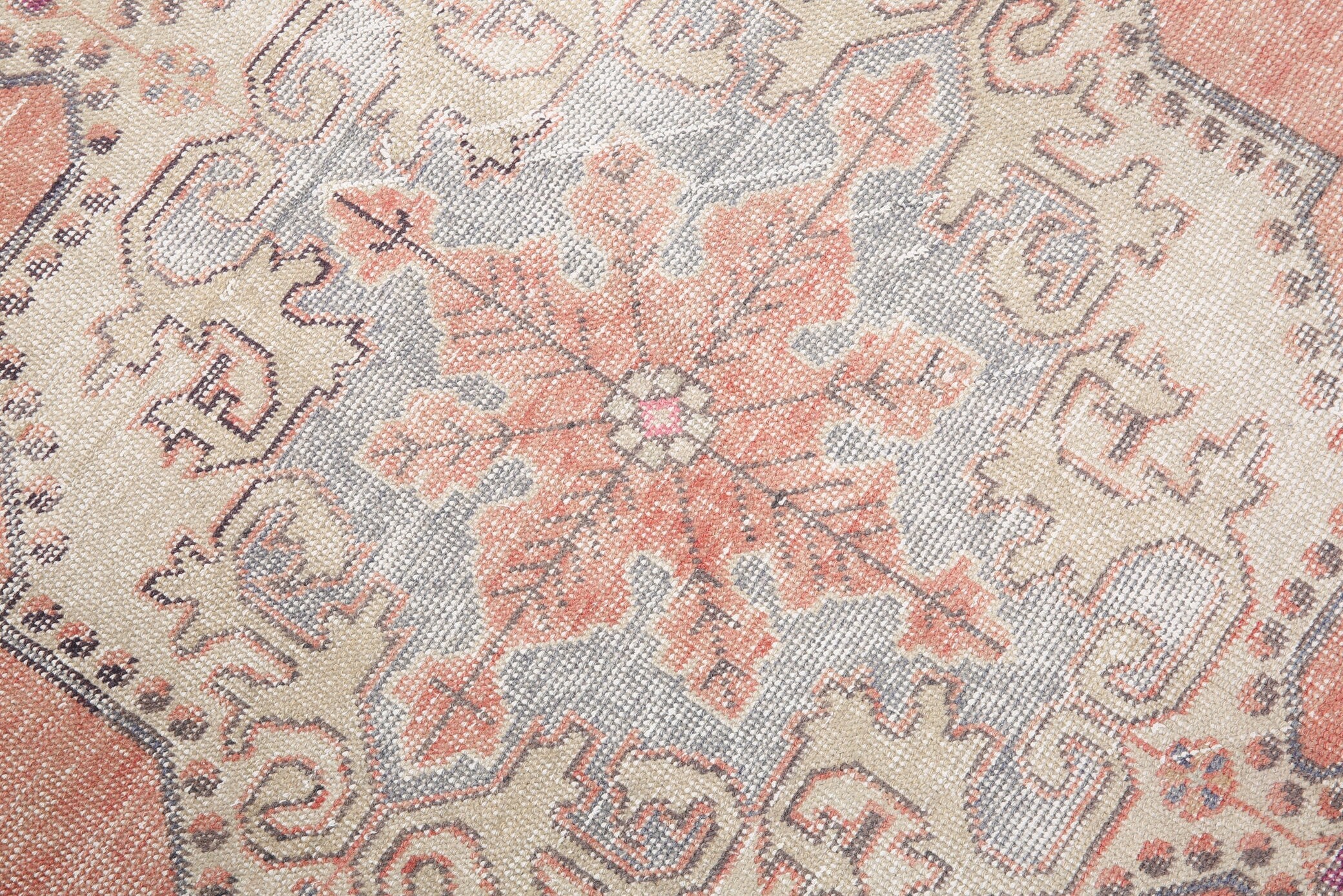 4' x 7' Vintage rug, Cotton Vintage rug, Country-Farmhouse Vintage rug, Dorm Vintage rug, Ikat Vintage rug, Kids Vintage rug, Kitchen-Dining Vintage rug, Living Room Vintage rug, Office Vintage rug, Red Vintage rug, Vintage, Wool Vintage rug, Vintage rug