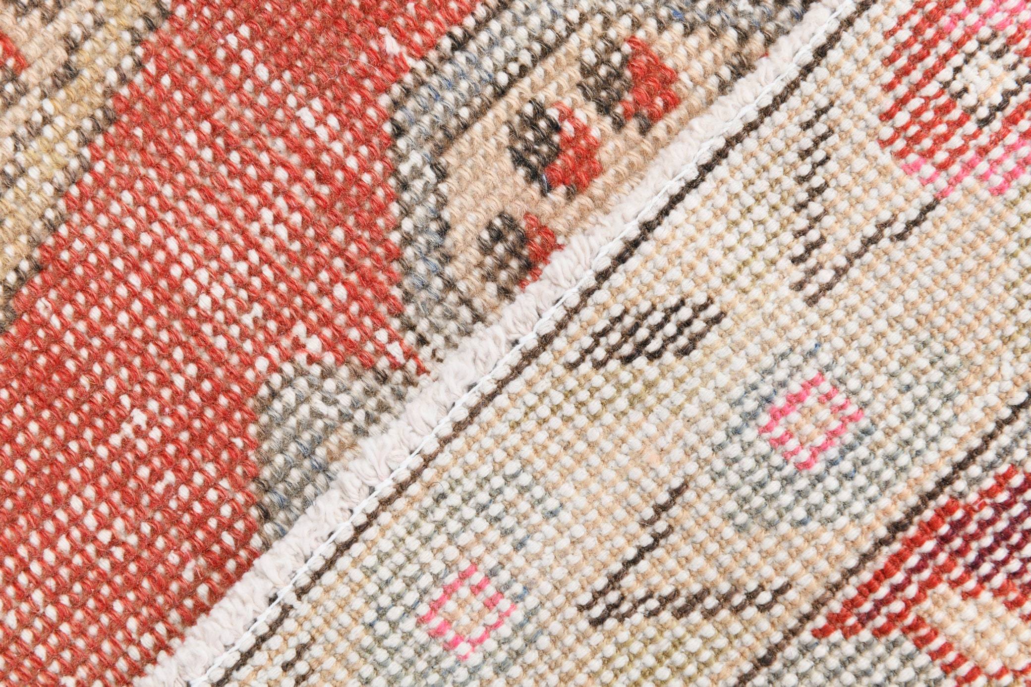 4' x 7' Vintage rug, Dorm Vintage rug, Kitchen-Dining Vintage rug, Living Room Vintage rug, Nursery Vintage rug, Office Vintage rug, Red Vintage rug, Retro Vintage rug, Southwestern Vintage rug, Vintage Oushak, Wool Vintage rug, Vintage rug