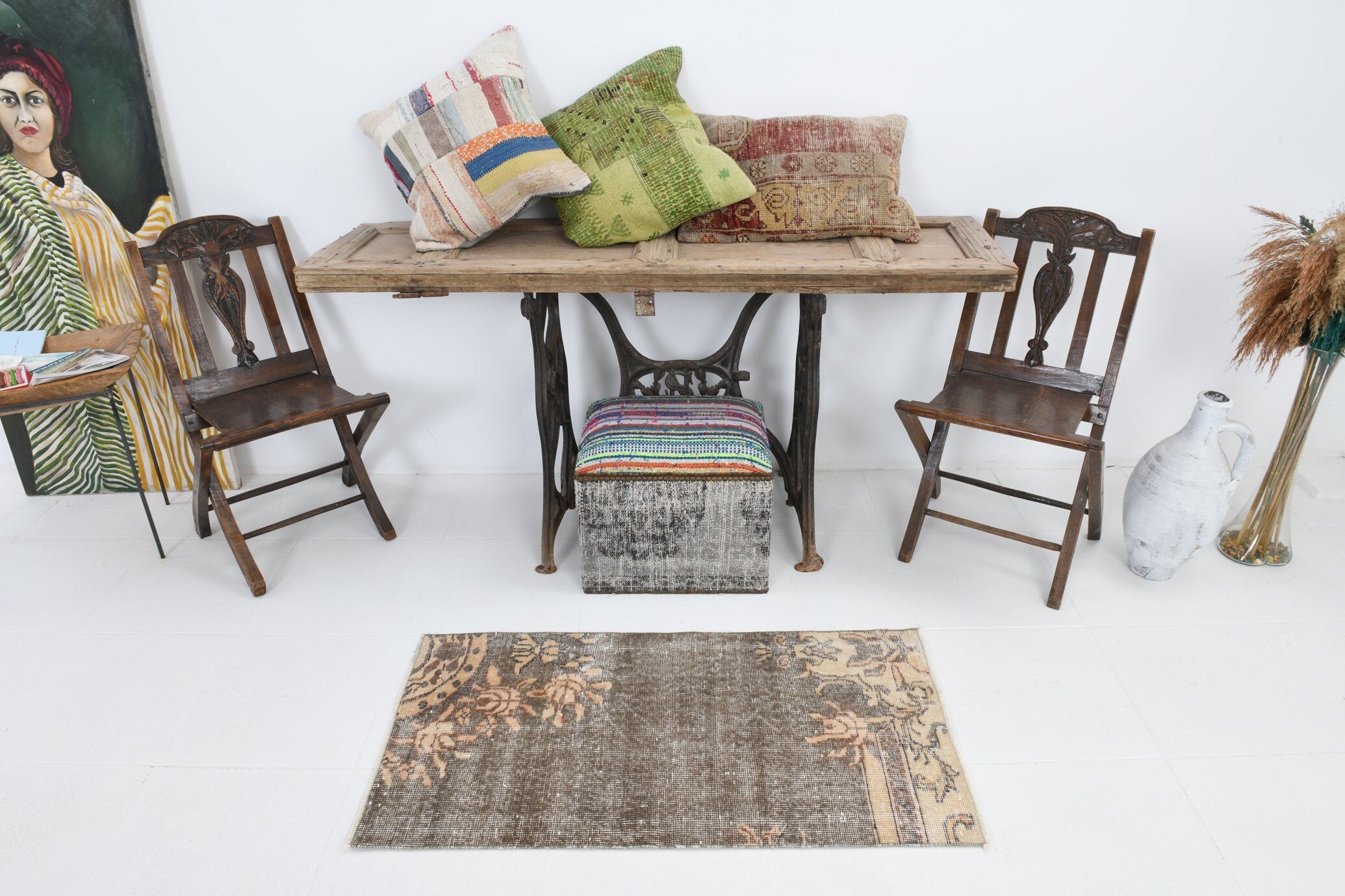 1' x 3' Vintage rug, Bathroom Vintage rug, Brown Vintage rug, Contemporary Vintage rug, Cotton Vintage rug, Entryway-Hallway Vintage rug, Floral Vintage rug, Laundry Vintage rug, Office Vintage rug, Patio-Outdoor Vintage rug, Vintage Runner, Wool Vintage rug, Vintage rug