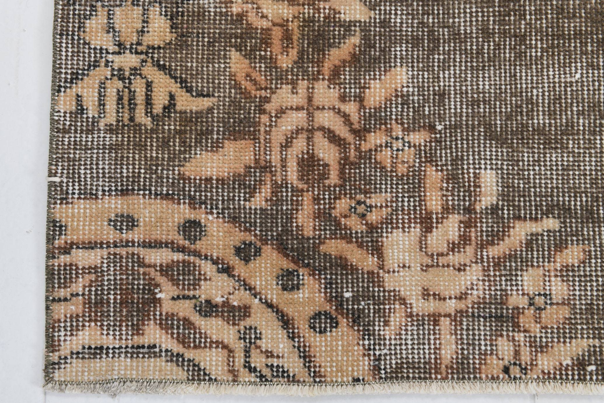1' x 3' Vintage rug, Bathroom Vintage rug, Brown Vintage rug, Contemporary Vintage rug, Cotton Vintage rug, Entryway-Hallway Vintage rug, Floral Vintage rug, Laundry Vintage rug, Office Vintage rug, Patio-Outdoor Vintage rug, Vintage Runner, Wool Vintage rug, Vintage rug