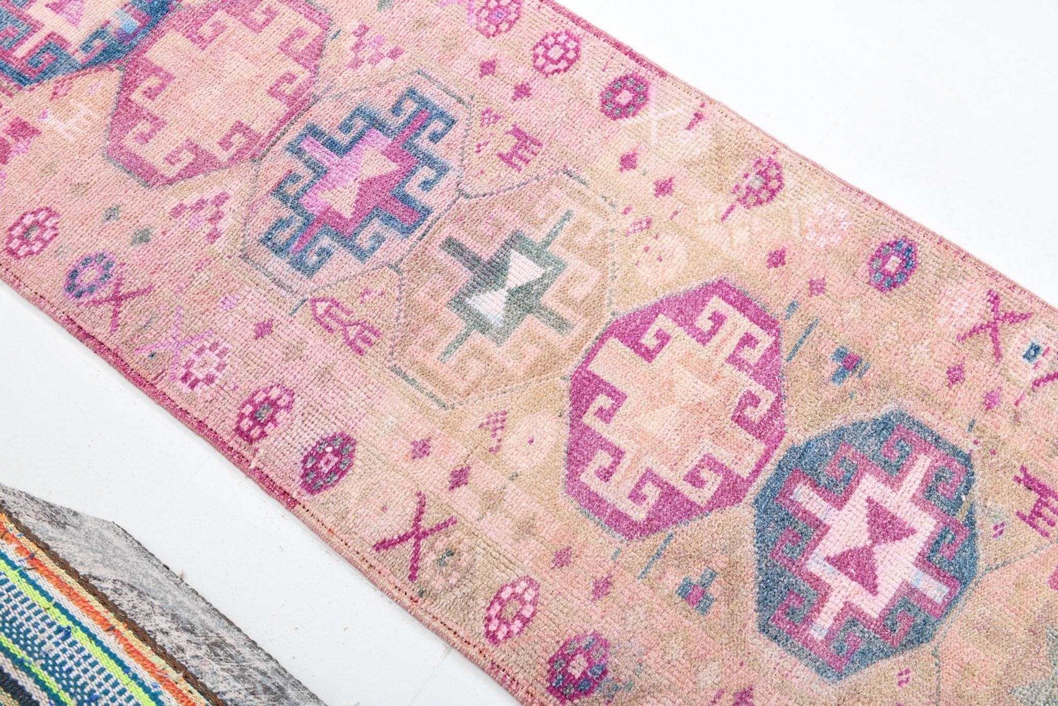 2' x 10' Vintage rug, Bedroom Vintage rug, Cotton Vintage rug, Entryway-Hallway Vintage rug, Geometric Vintage rug, Kitchen-Dining Vintage rug, Nursery Vintage rug, Office Vintage rug, Pink Vintage rug, Retro Vintage rug, Vintage Herki, Wool Vintage rug, Vintage rug
