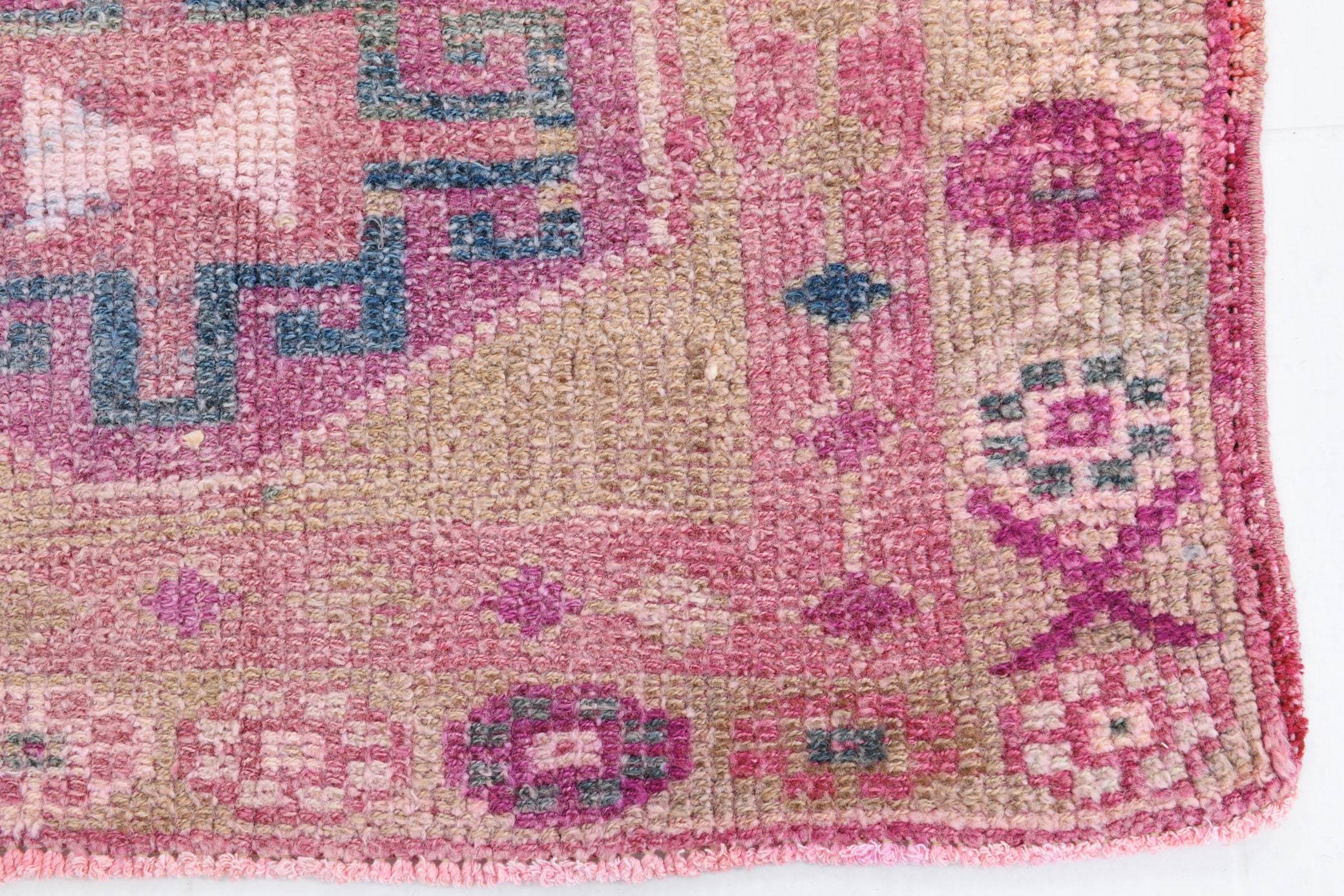 2' x 10' Vintage rug, Bedroom Vintage rug, Cotton Vintage rug, Entryway-Hallway Vintage rug, Geometric Vintage rug, Kitchen-Dining Vintage rug, Nursery Vintage rug, Office Vintage rug, Pink Vintage rug, Retro Vintage rug, Vintage Herki, Wool Vintage rug, Vintage rug