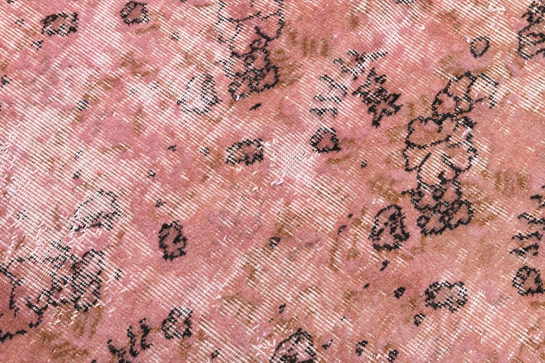 2' x 9' Vintage rug, Cotton Vintage rug, Distressed Vintage rug, Dorm Vintage rug, Entryway-Hallway Vintage rug, Kitchen-Dining Vintage rug, Living Room Vintage rug, Office Vintage rug, Pink Vintage rug, Plants-Trees Vintage rug, Vintage Runner, Wool Vintage rug, Vintage rug