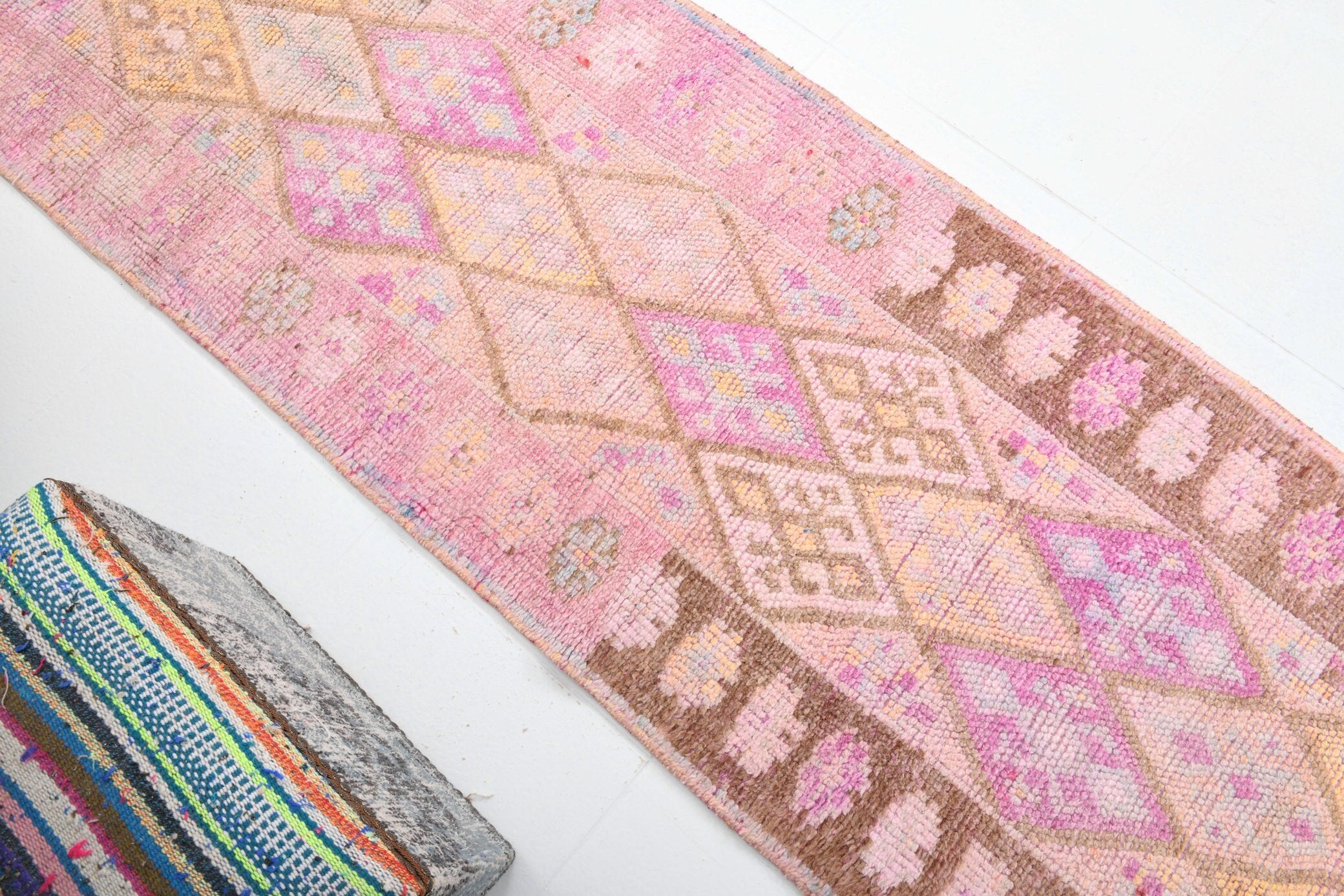2' x 12' Vintage rug, Cotton Vintage rug, Entryway-Hallway Vintage rug, Ikat Vintage rug, Kitchen-Dining Vintage rug, Laundry Vintage rug, Living Room Vintage rug, Office Vintage rug, Pink Vintage rug, Scandinavian Vintage rug, Vintage Herki, Wool Vintage rug, Vintage rug