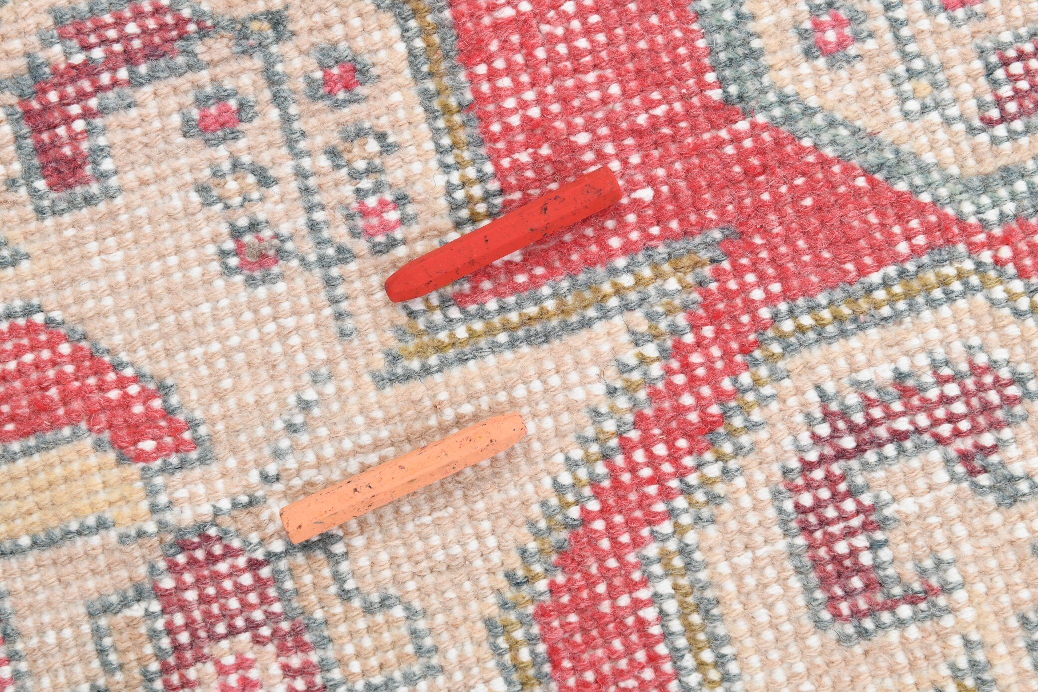 4' x 7' Vintage rug, Abstract Vintage rug, Bedroom Vintage rug, Cotton Vintage rug, Kitchen-Dining Vintage rug, Living Room Vintage rug, Nursery Vintage rug, Office Vintage rug, Red Vintage rug, Retro Vintage rug, Vintage, Wool Vintage rug, Vintage rug