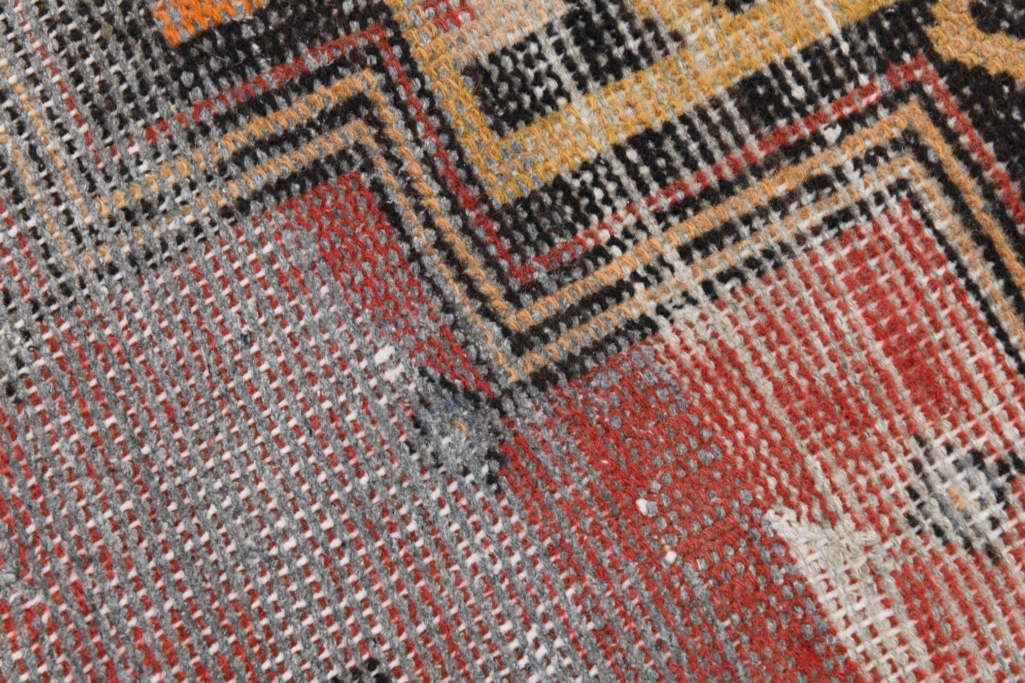 3' x 5' Vintage rug, Abstract Vintage rug, Bedroom Vintage rug, Bohemian-Eclectic Vintage rug, Cotton Vintage rug, Kitchen-Dining Vintage rug, Living Room Vintage rug, Office Vintage rug, Patio-Outdoor Vintage rug, Red Vintage rug, Vintage, Wool Vintage rug, Vintage rug
