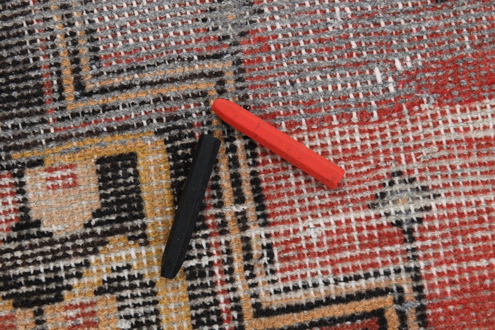 3' x 5' Vintage rug, Abstract Vintage rug, Bedroom Vintage rug, Bohemian-Eclectic Vintage rug, Cotton Vintage rug, Kitchen-Dining Vintage rug, Living Room Vintage rug, Office Vintage rug, Patio-Outdoor Vintage rug, Red Vintage rug, Vintage, Wool Vintage rug, Vintage rug