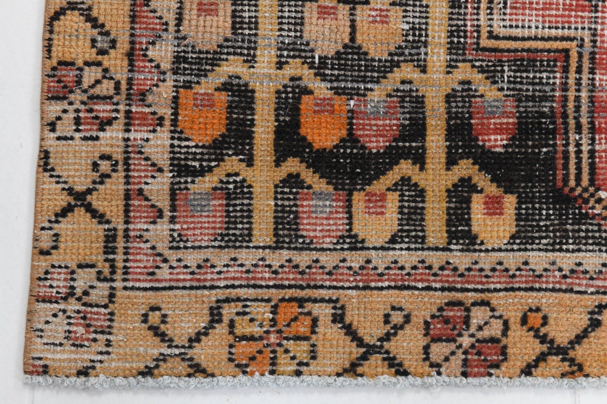 3' x 5' Vintage rug, Abstract Vintage rug, Bedroom Vintage rug, Bohemian-Eclectic Vintage rug, Cotton Vintage rug, Kitchen-Dining Vintage rug, Living Room Vintage rug, Office Vintage rug, Patio-Outdoor Vintage rug, Red Vintage rug, Vintage, Wool Vintage rug, Vintage rug