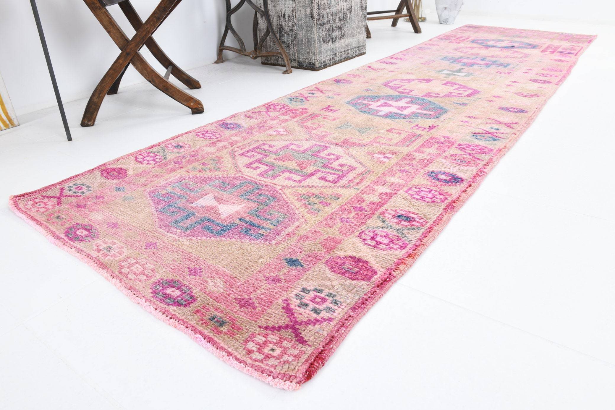 2' x 10' Vintage rug, Bedroom Vintage rug, Cotton Vintage rug, Entryway-Hallway Vintage rug, Geometric Vintage rug, Kitchen-Dining Vintage rug, Nursery Vintage rug, Office Vintage rug, Pink Vintage rug, Retro Vintage rug, Vintage Herki, Wool Vintage rug, Vintage rug