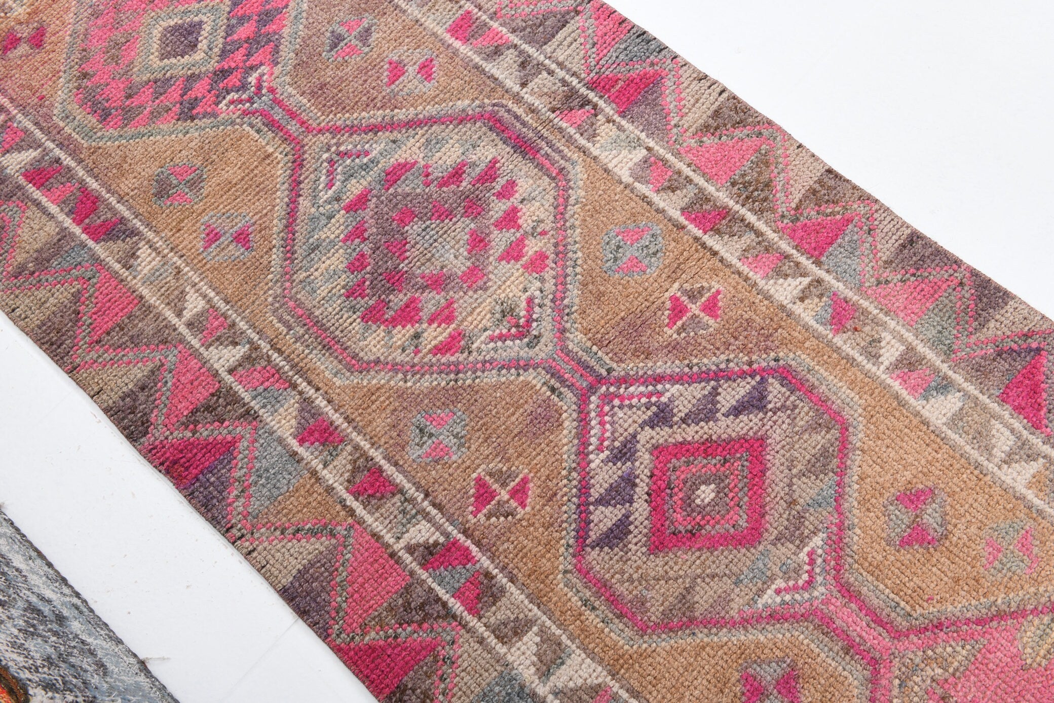 2' x 11' Vintage rug, Bohemian-Eclectic Vintage rug, Cotton Vintage rug, Dorm Vintage rug, Entryway-Hallway Vintage rug, Geometric Vintage rug, Kitchen-Dining Vintage rug, Living Room Vintage rug, Office Vintage rug, Pink Vintage rug, Vintage Herki, Wool Vintage rug, Vintage rug