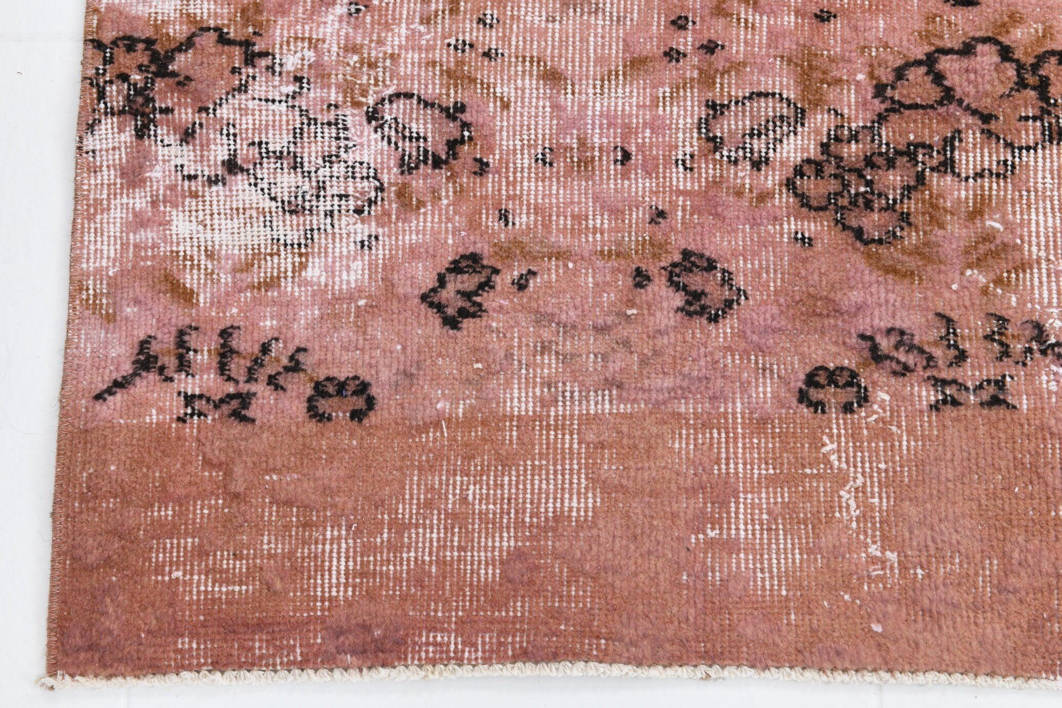 2' x 9' Vintage rug, Cotton Vintage rug, Distressed Vintage rug, Dorm Vintage rug, Entryway-Hallway Vintage rug, Kitchen-Dining Vintage rug, Living Room Vintage rug, Office Vintage rug, Pink Vintage rug, Plants-Trees Vintage rug, Vintage Runner, Wool Vintage rug, Vintage rug