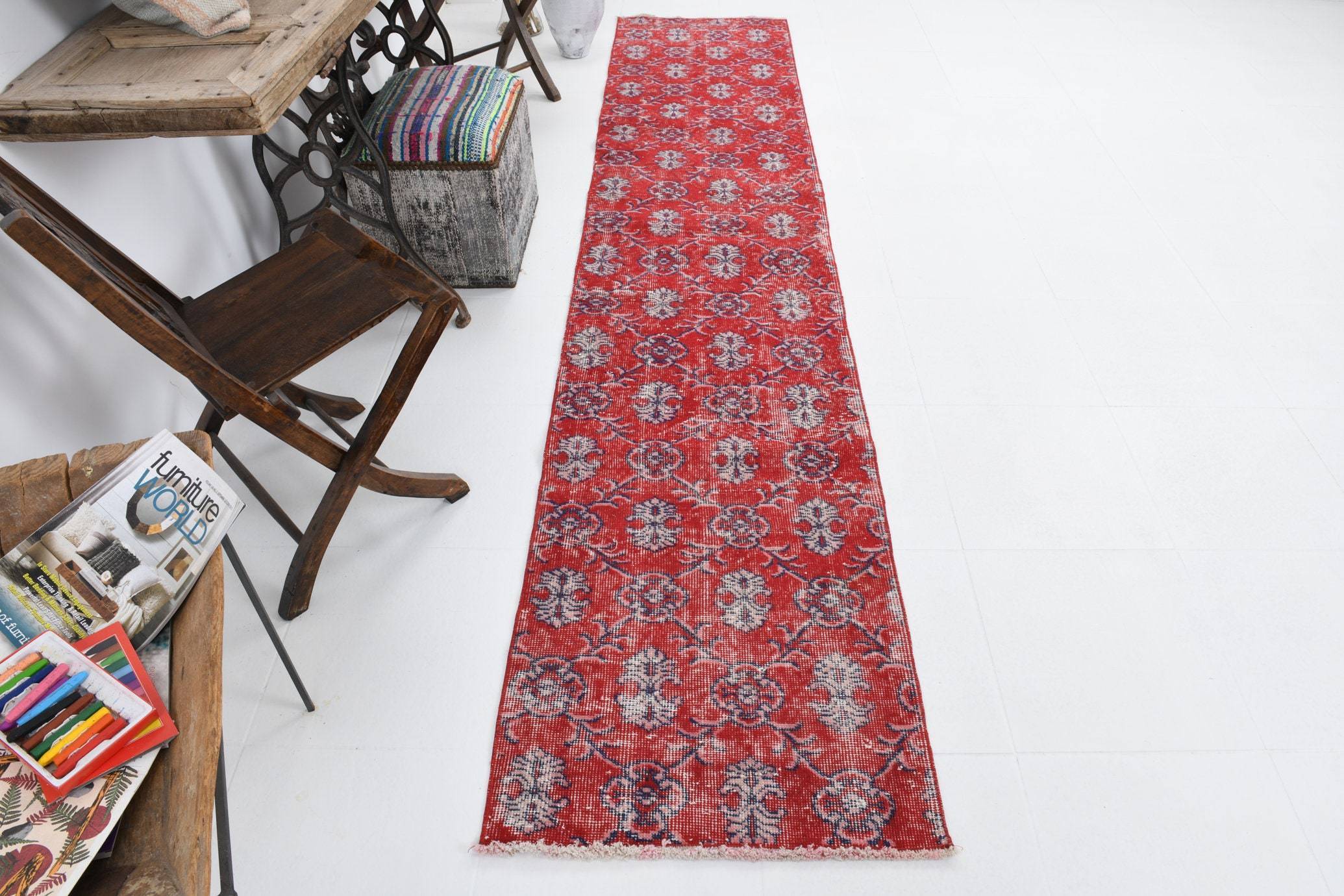 2' x 10' Vintage rug, Cotton Vintage rug, Dorm Vintage rug, Entryway-Hallway Vintage rug, Floral Vintage rug, Kitchen-Dining Vintage rug, Living Room Vintage rug, Office Vintage rug, Red Vintage rug, Rustic-Primitive Vintage rug, Vintage Runner, Wool Vintage rug, Vintage rug