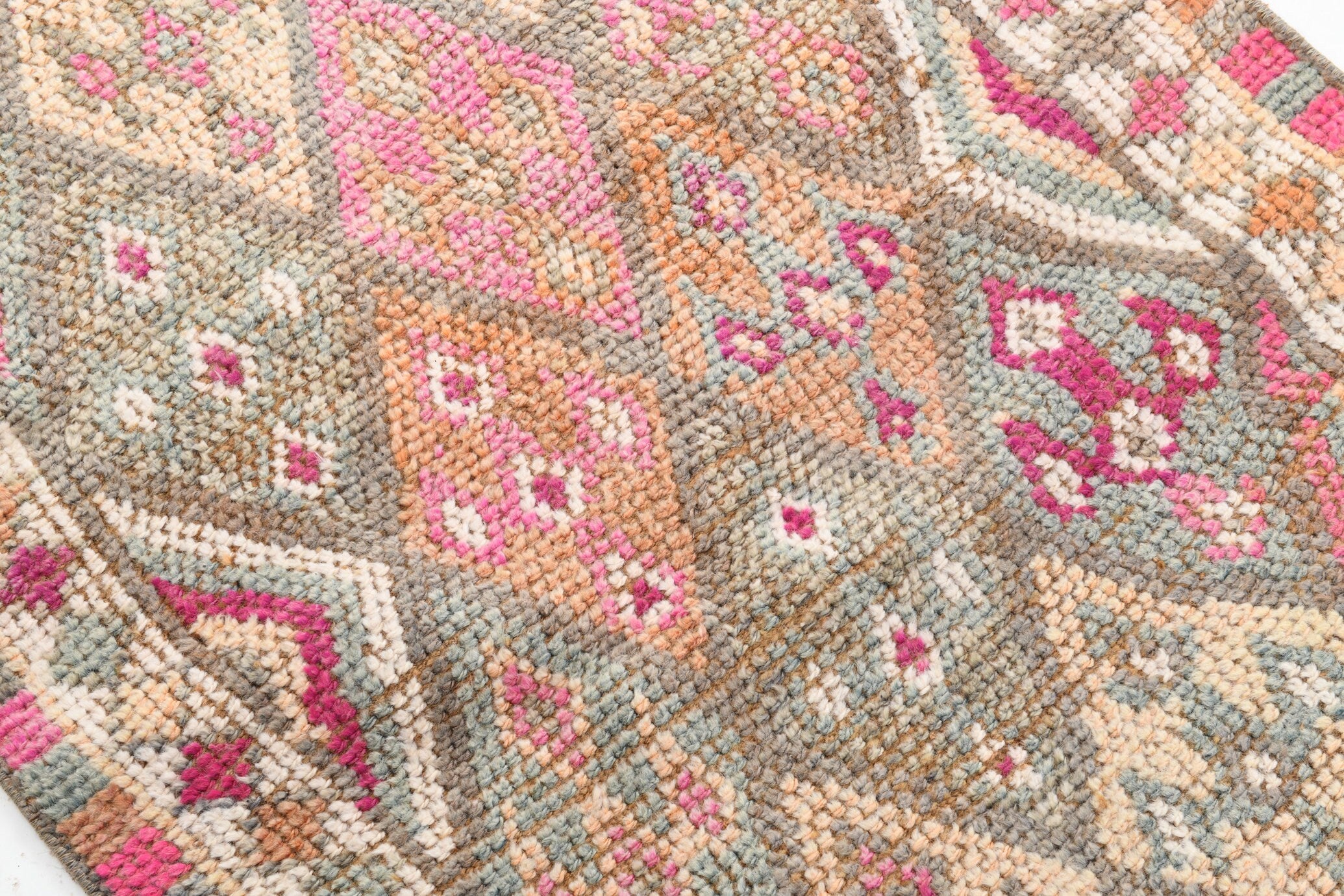 2' x 12' Vintage rug, Cotton Vintage rug, Dorm Vintage rug, Entryway-Hallway Vintage rug, Geometric Vintage rug, Kitchen-Dining Vintage rug, Living Room Vintage rug, Office Vintage rug, Pink Vintage rug, Retro Vintage rug, Vintage Herki, Wool Vintage rug, Vintage rug