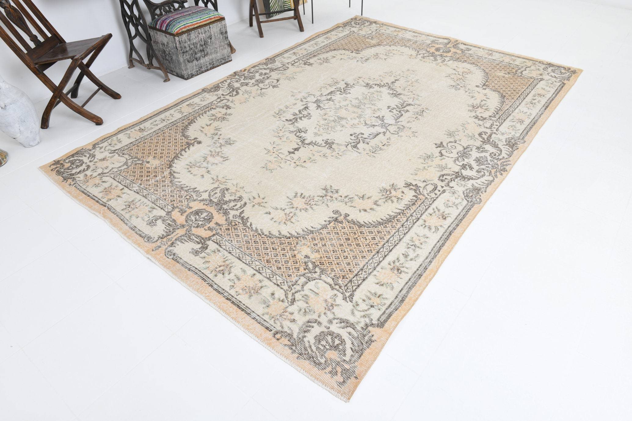 6' x 10' Brown Turkish Vintage Rug  |  RugReform